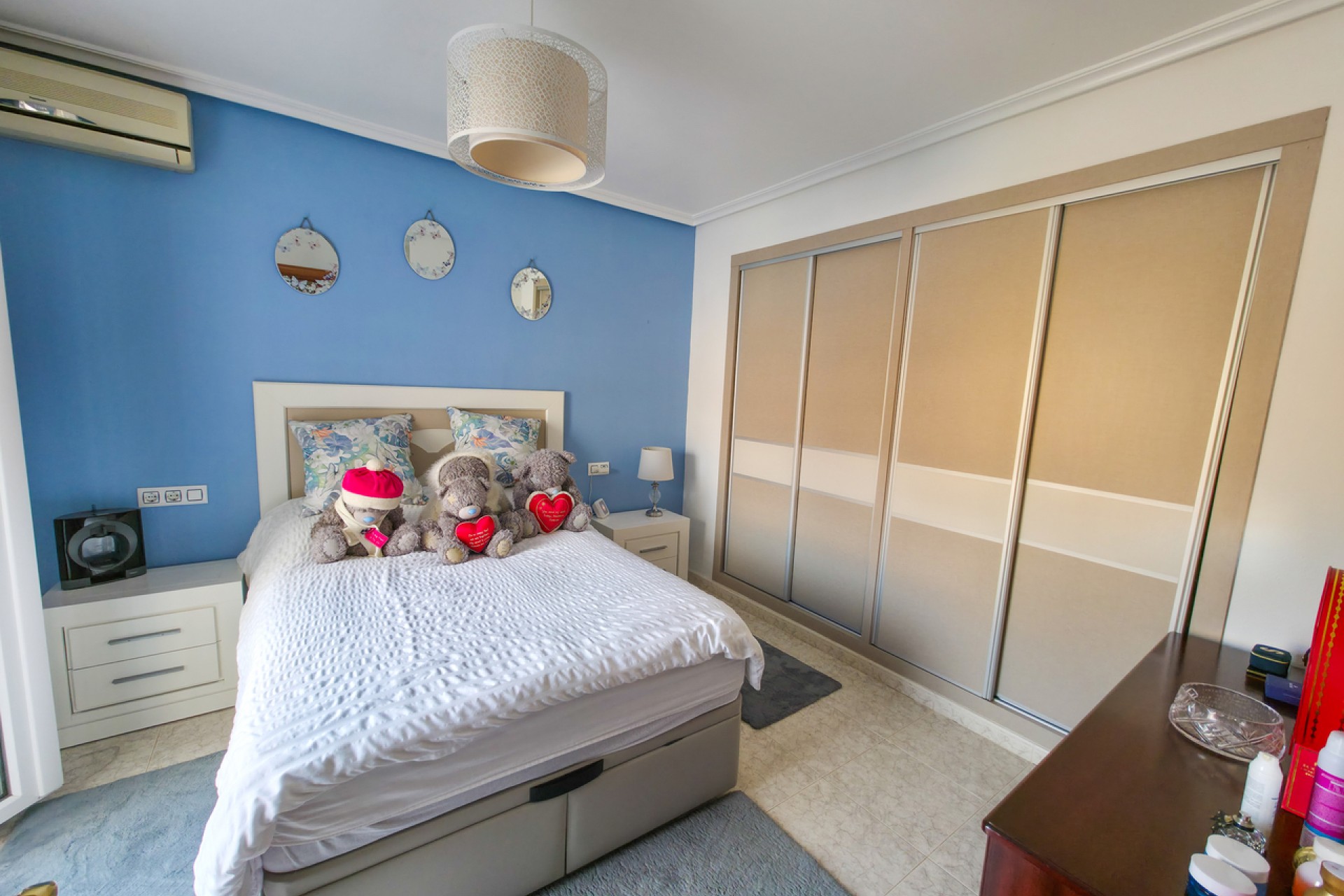 Brukt - Villa -
Villamartin - Costa Blanca