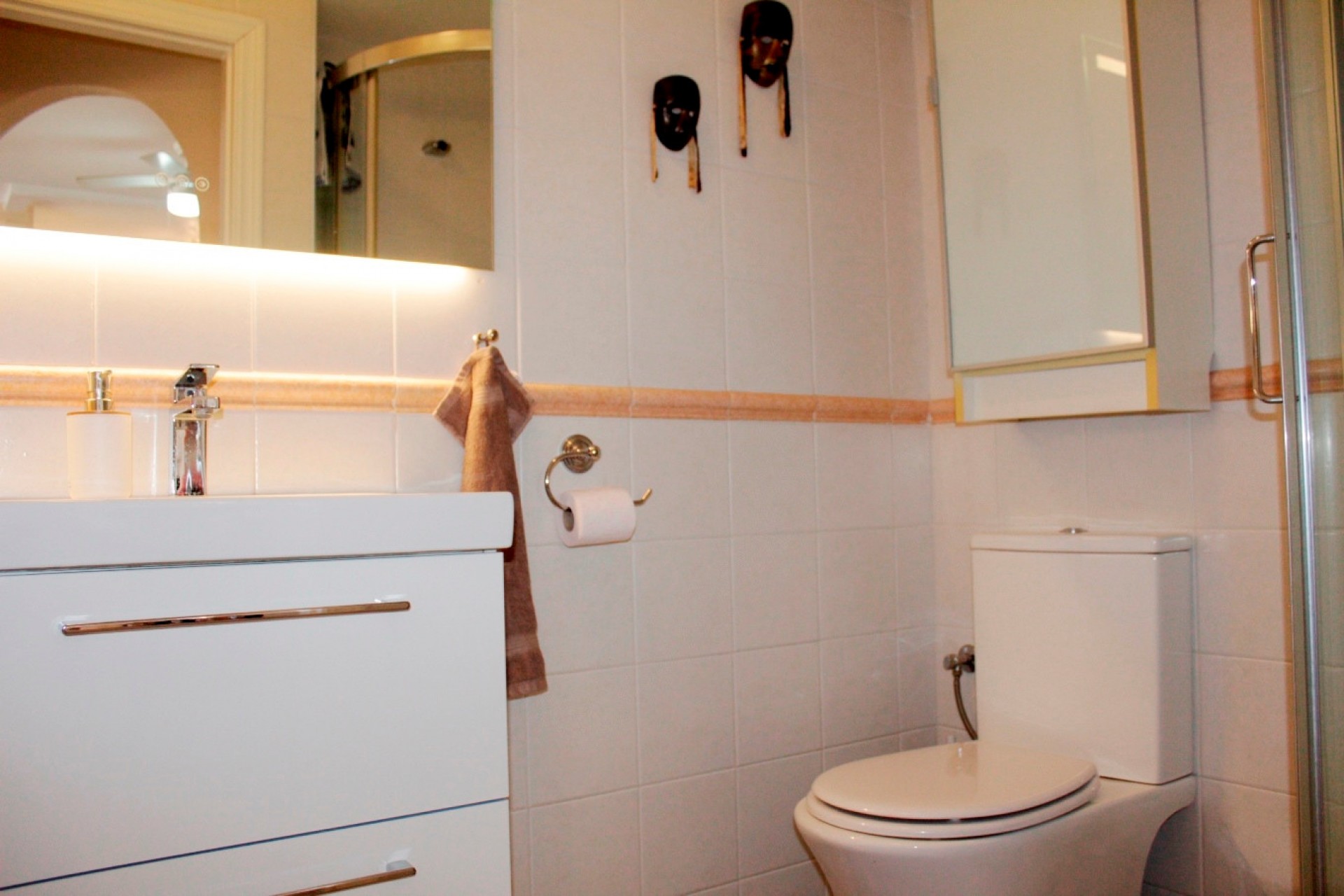 Brukt - Villa -
Villamartin - Costa Blanca