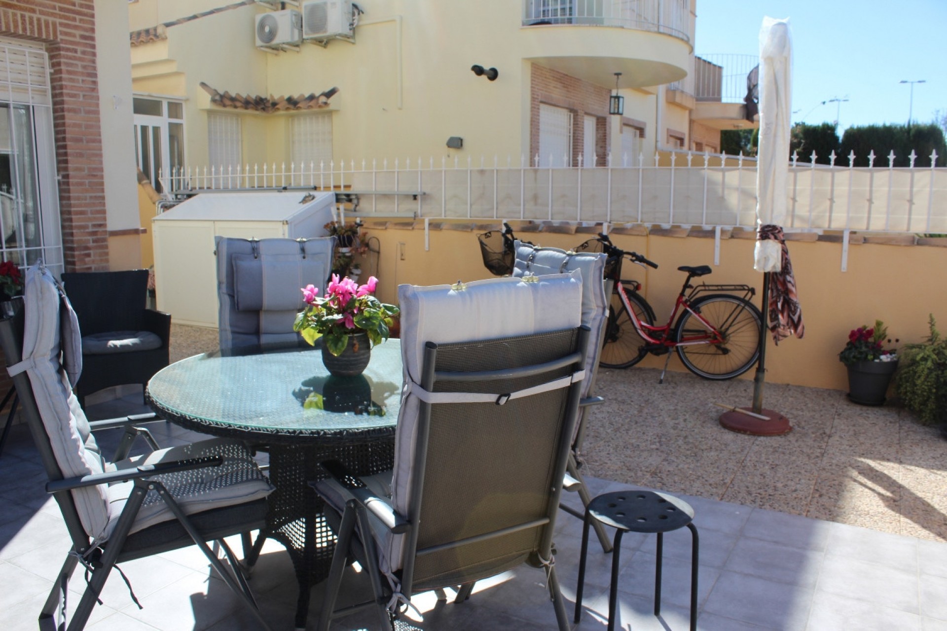 Brukt - Villa -
Villamartin - Costa Blanca