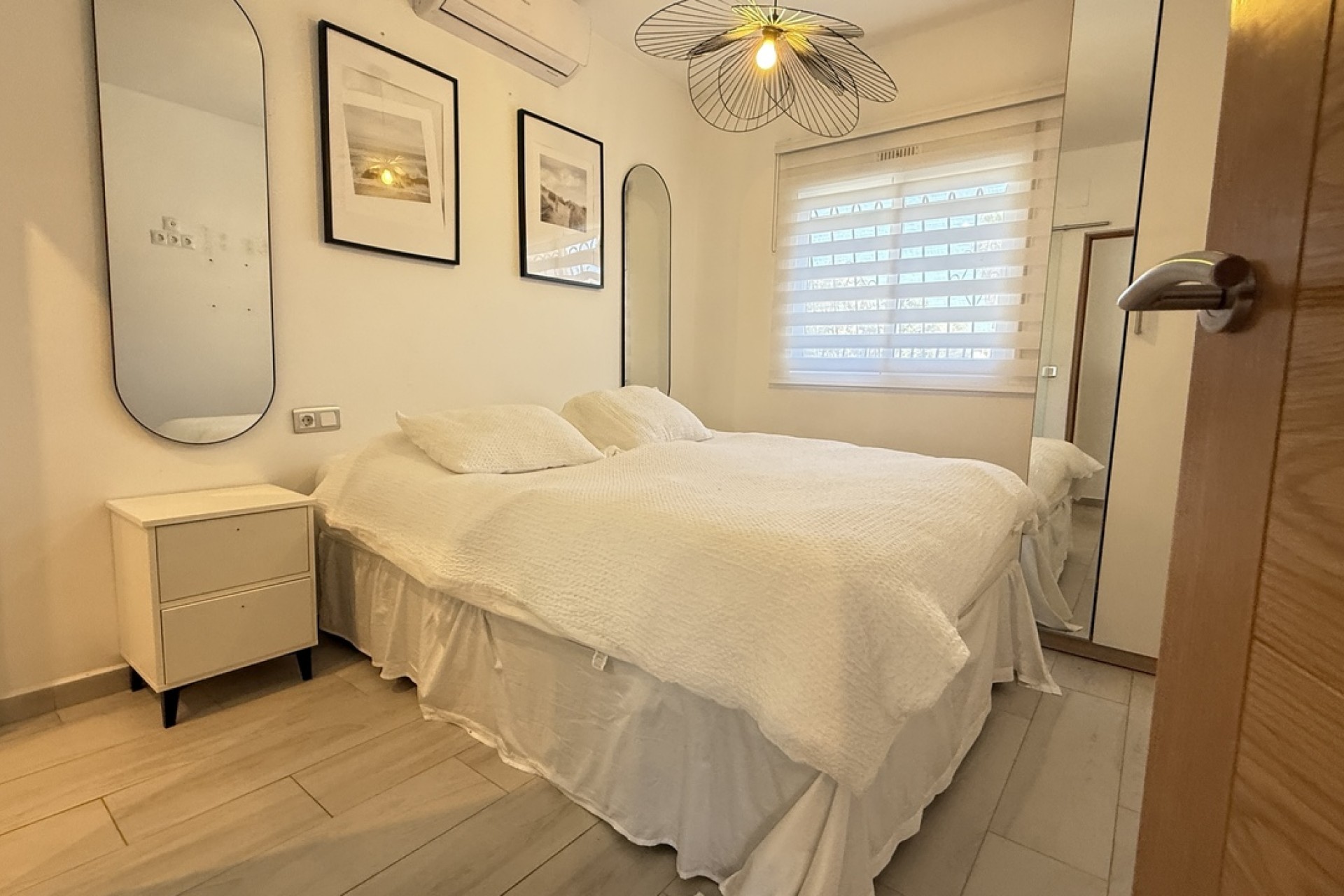 Brukt - Villa -
Villamartin - Costa Blanca