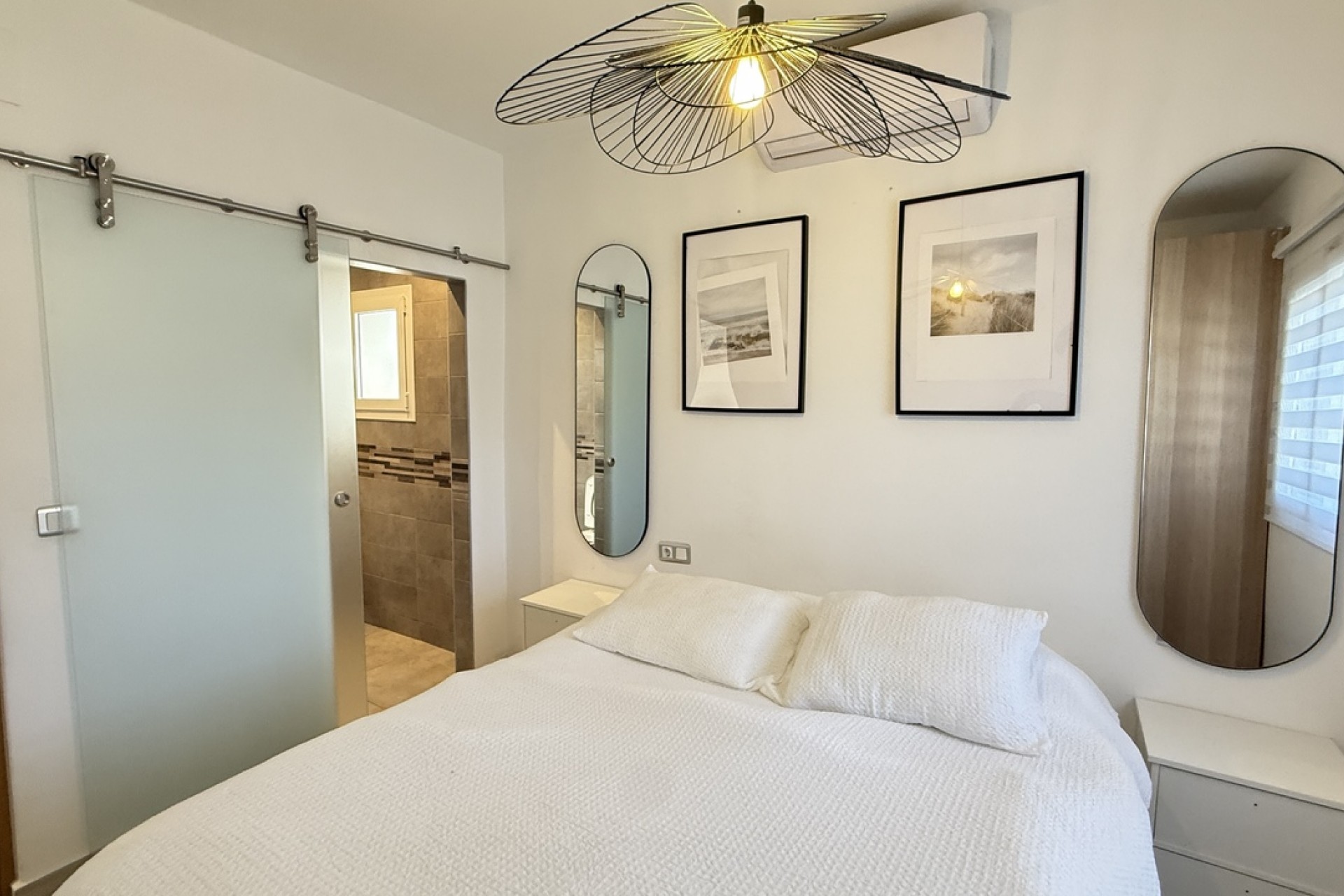 Brukt - Villa -
Villamartin - Costa Blanca