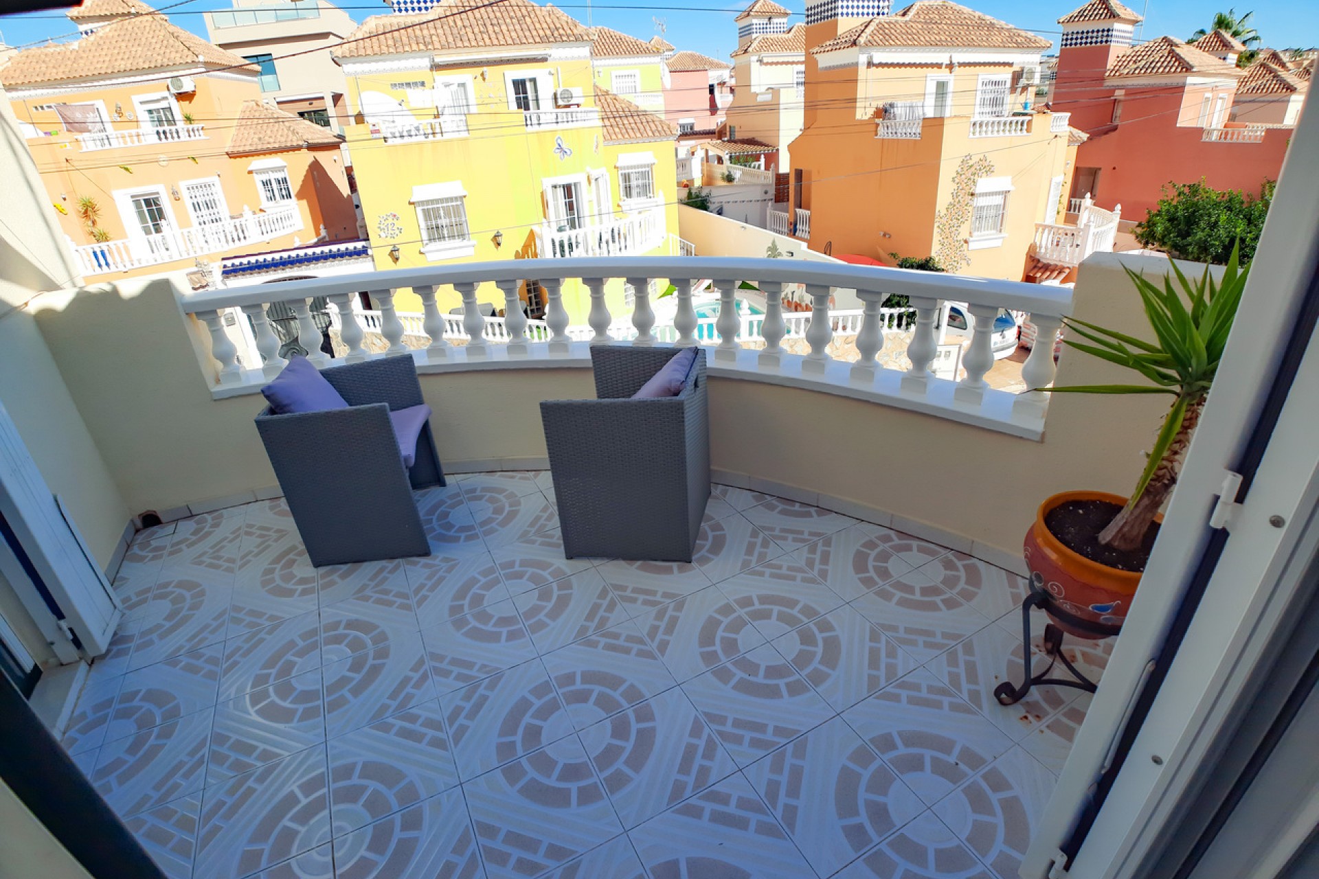 Brukt - Villa -
Villamartin - Costa Blanca