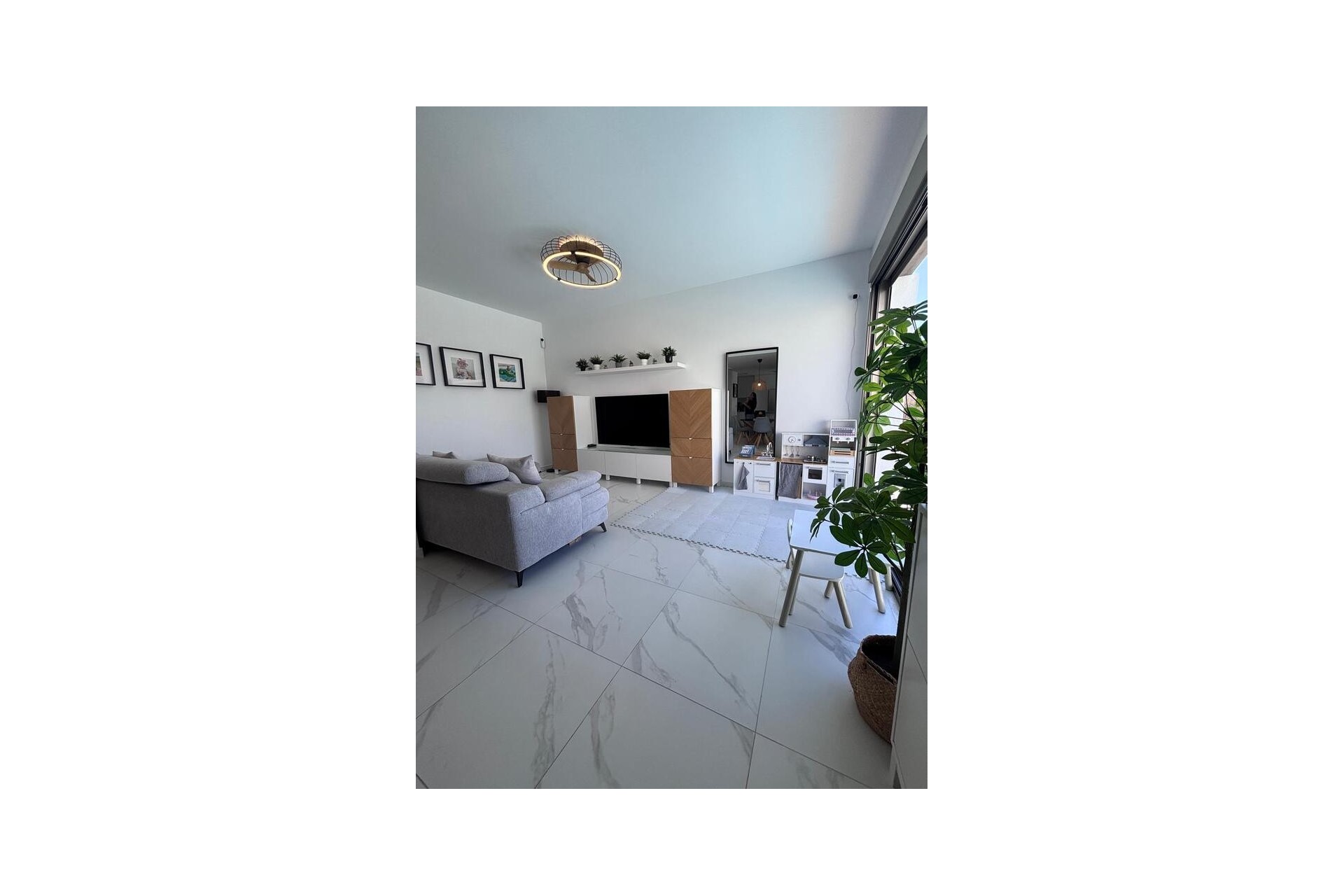 Brukt - Villa -
Villamartin - Costa Blanca