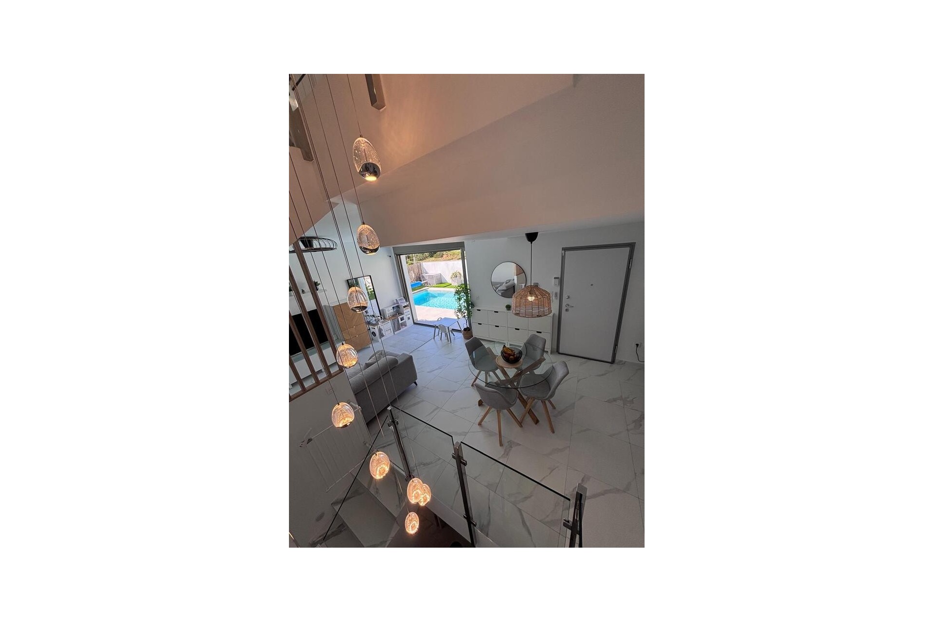 Brukt - Villa -
Villamartin - Costa Blanca