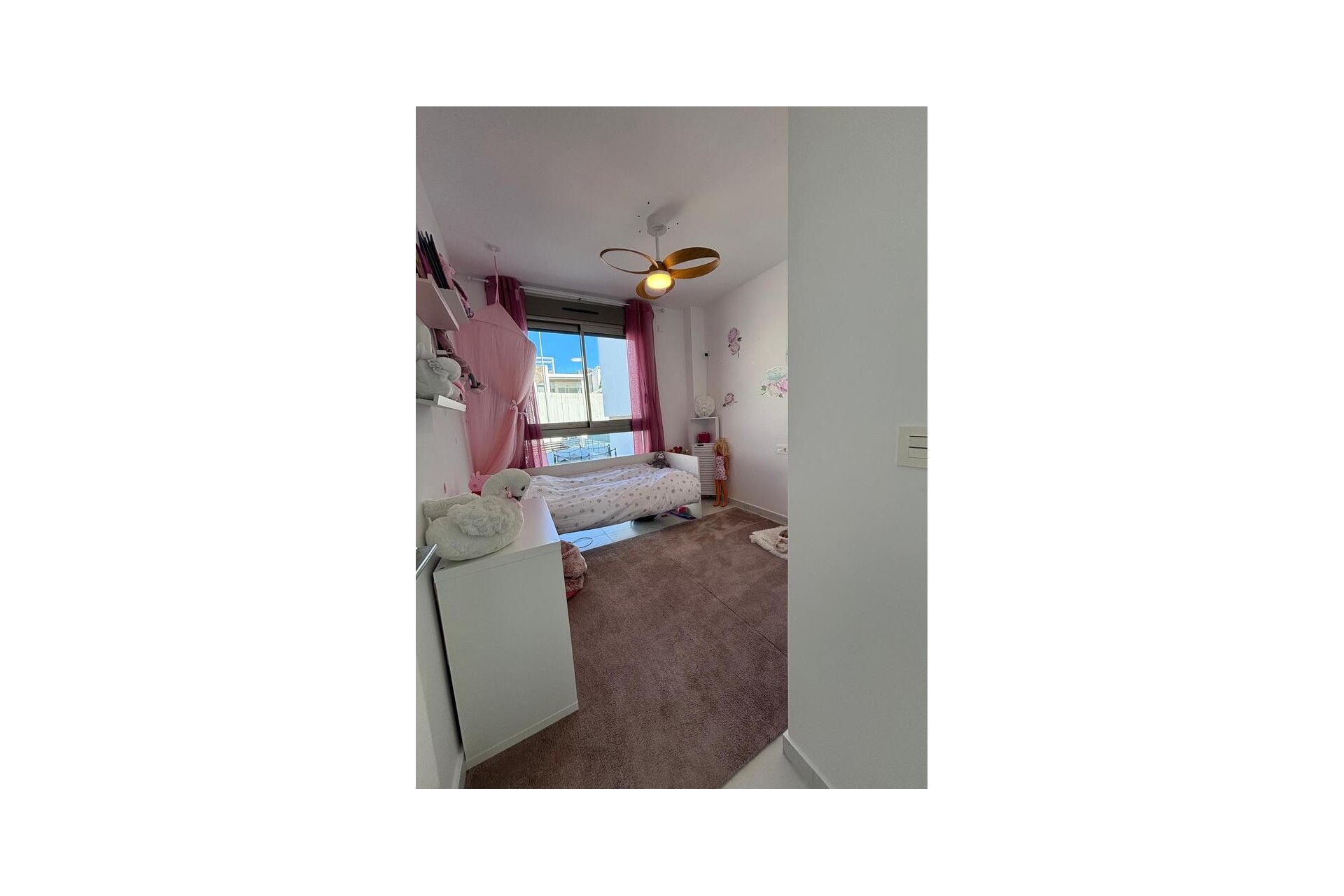 Brukt - Villa -
Villamartin - Costa Blanca