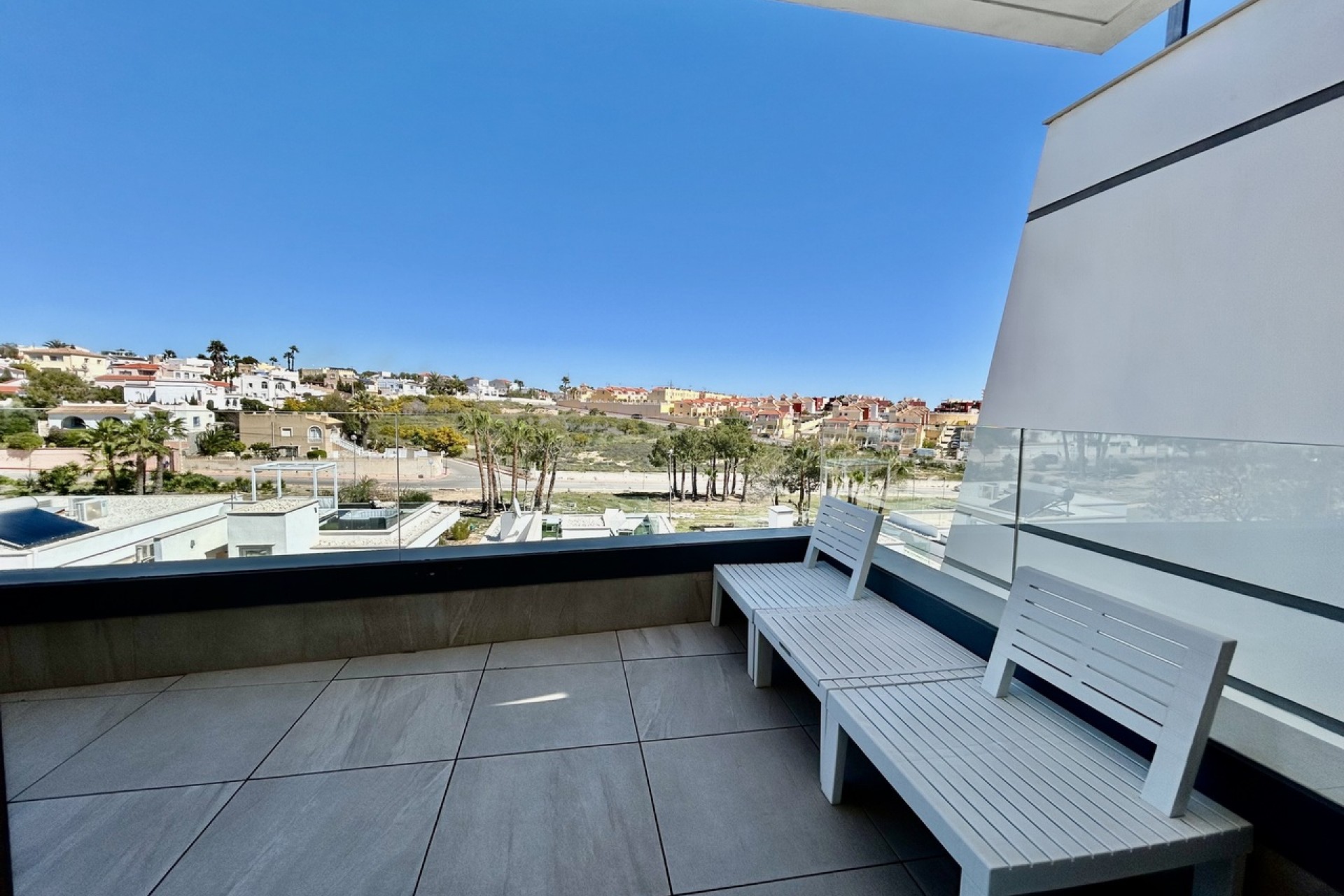 Brukt - Villa -
Villamartin - Costa Blanca