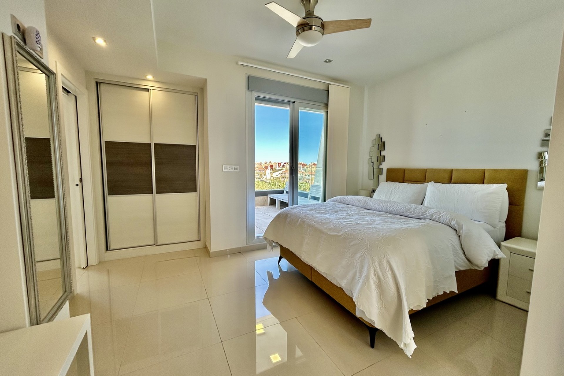 Brukt - Villa -
Villamartin - Costa Blanca