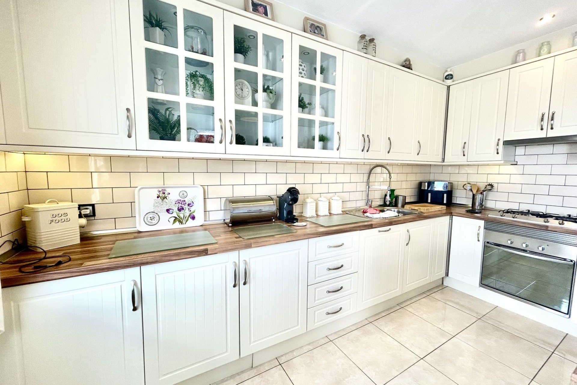 Brukt - Villa -
Villamartin - Costa Blanca