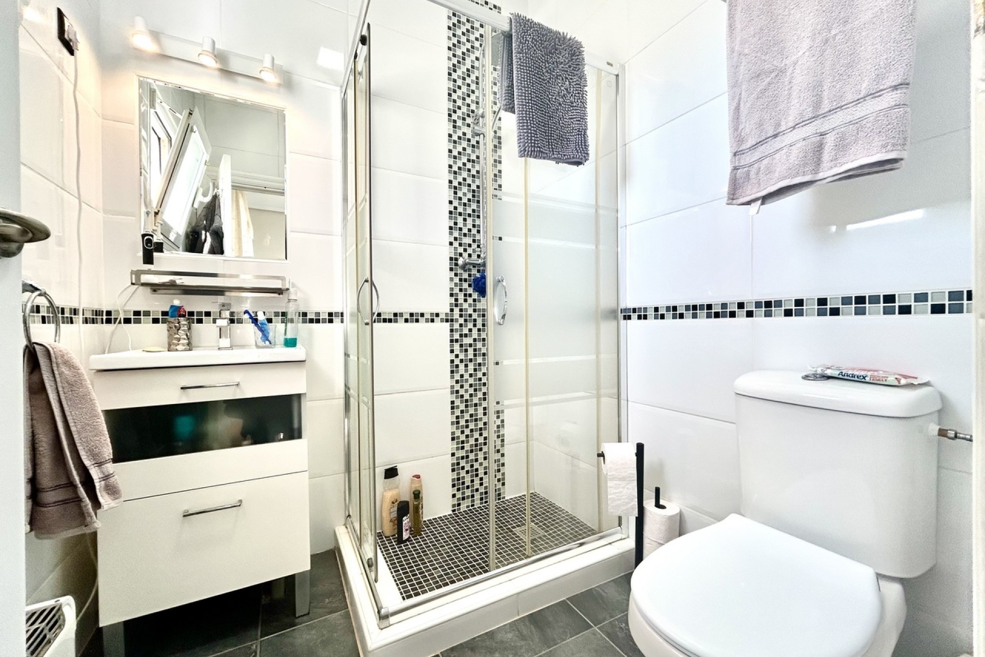 Brukt - Villa -
Villamartin - Costa Blanca