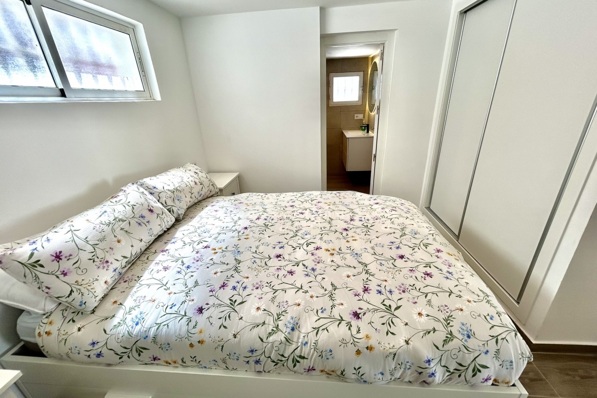 Brukt - Villa -
Villamartin - Costa Blanca