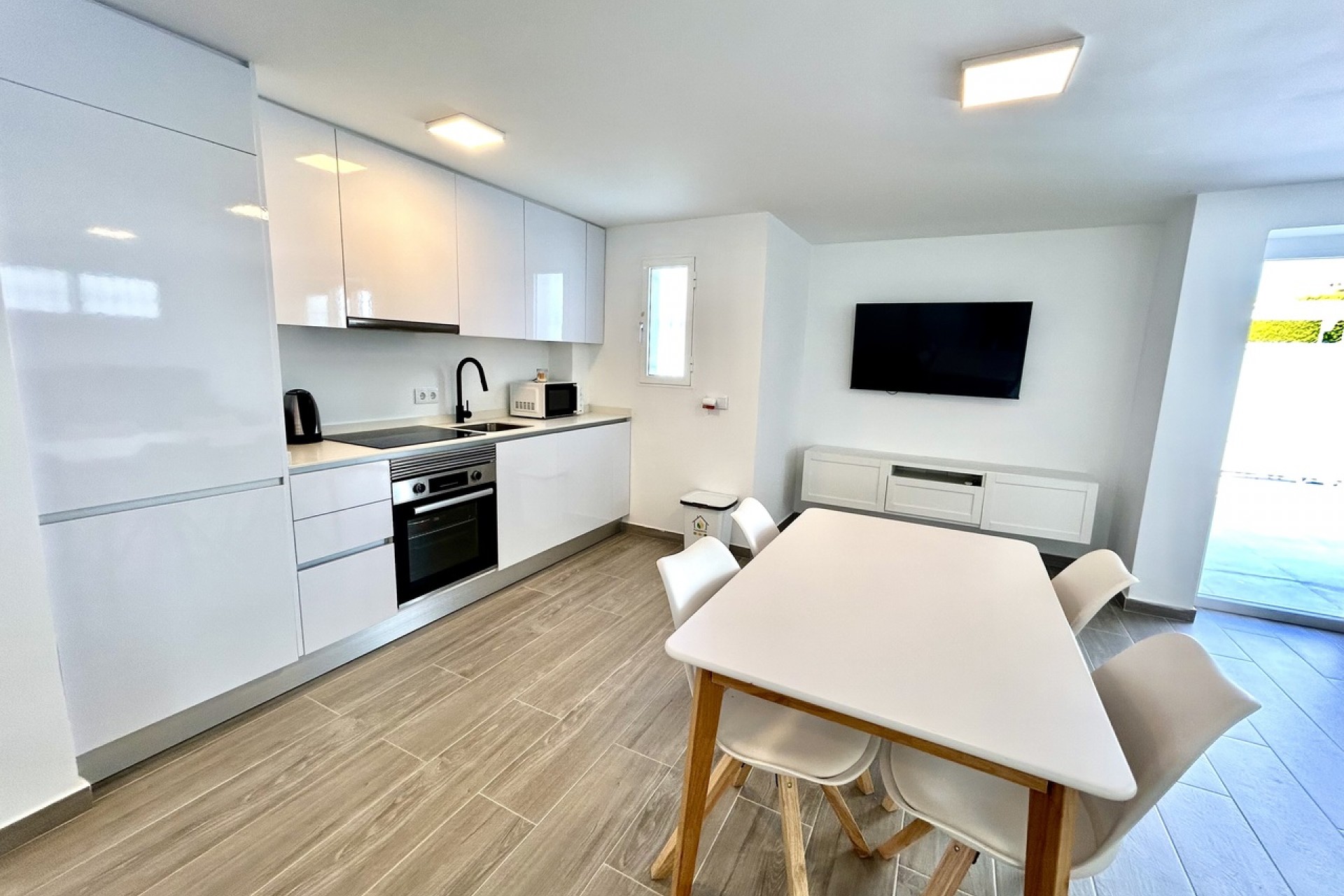 Brukt - Villa -
Villamartin - Costa Blanca