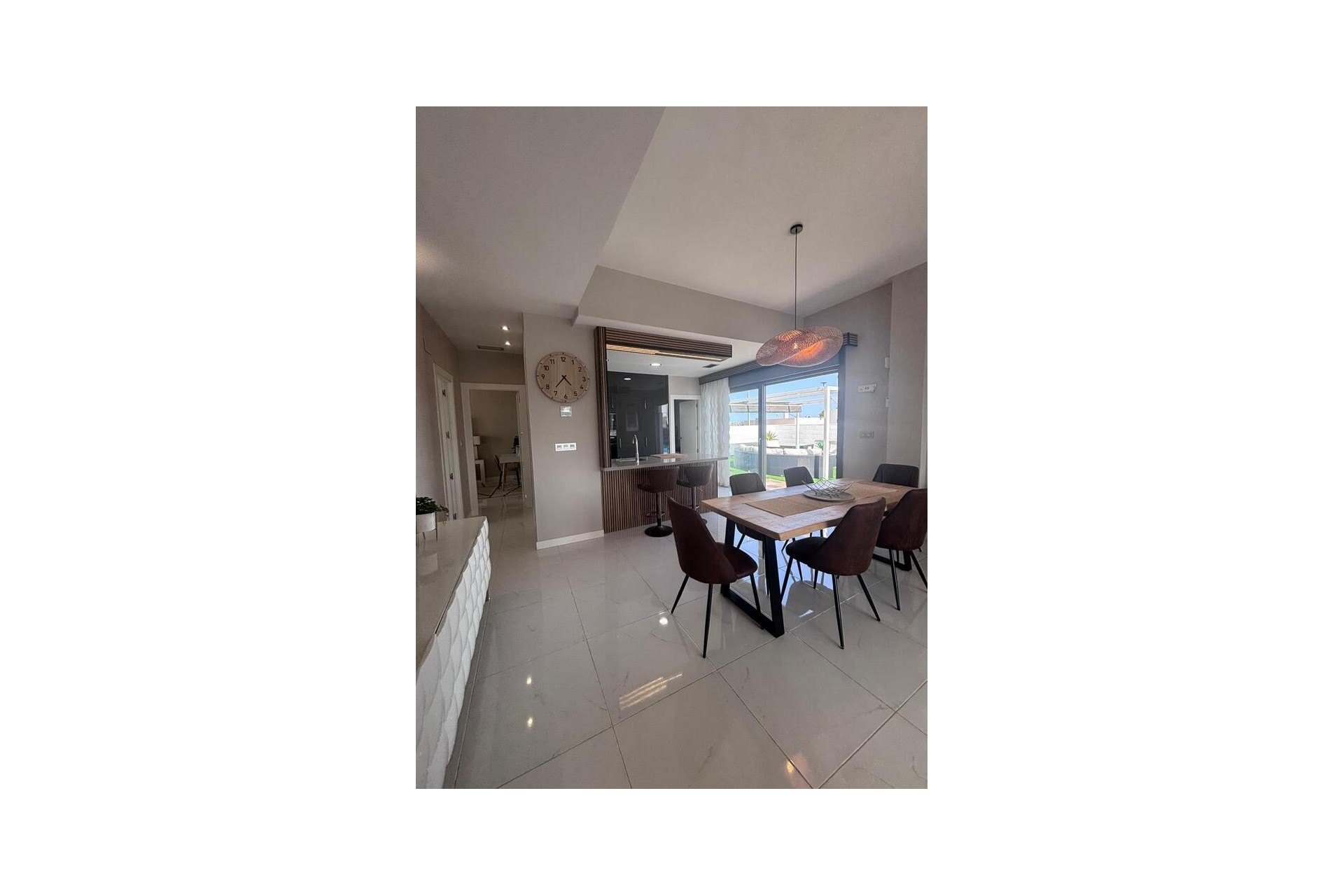 Brukt - Villa -
Villamartin - Costa Blanca