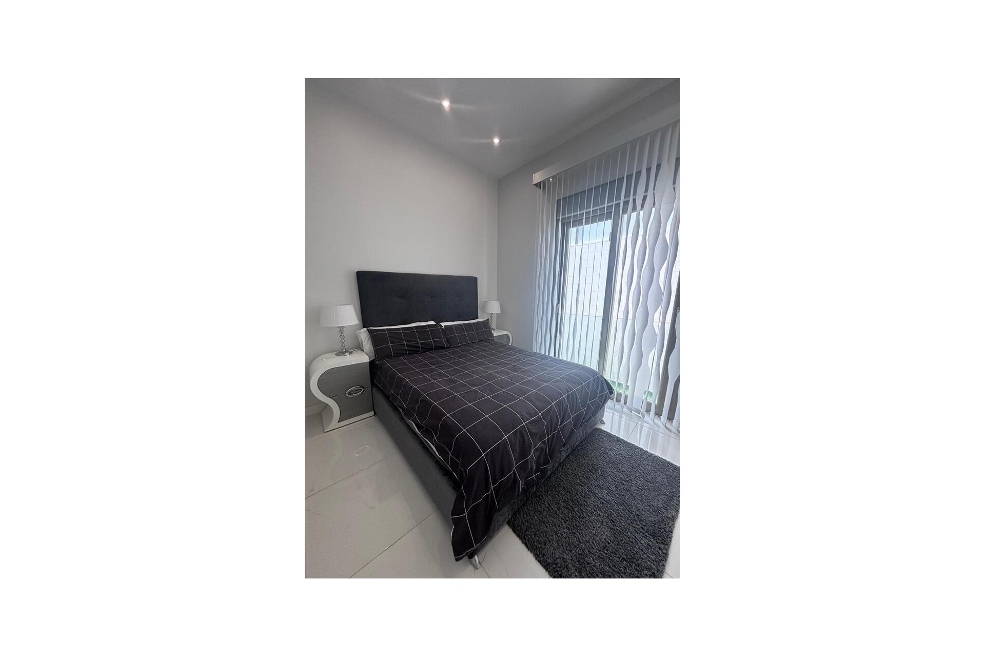 Brukt - Villa -
Villamartin - Costa Blanca