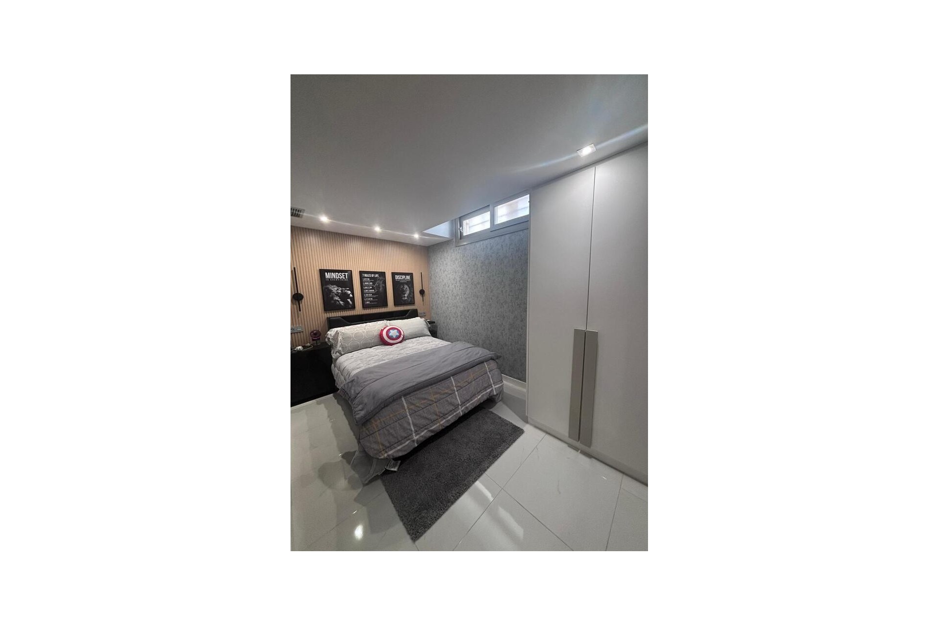 Brukt - Villa -
Villamartin - Costa Blanca