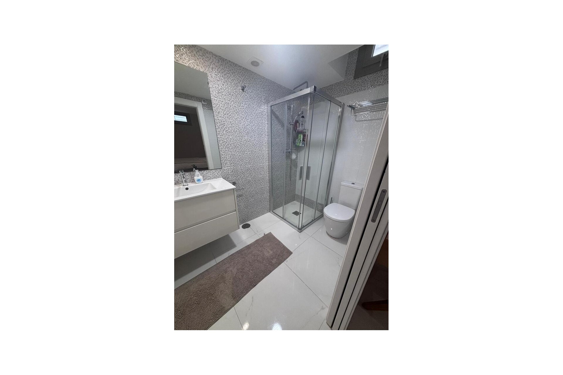 Brukt - Villa -
Villamartin - Costa Blanca