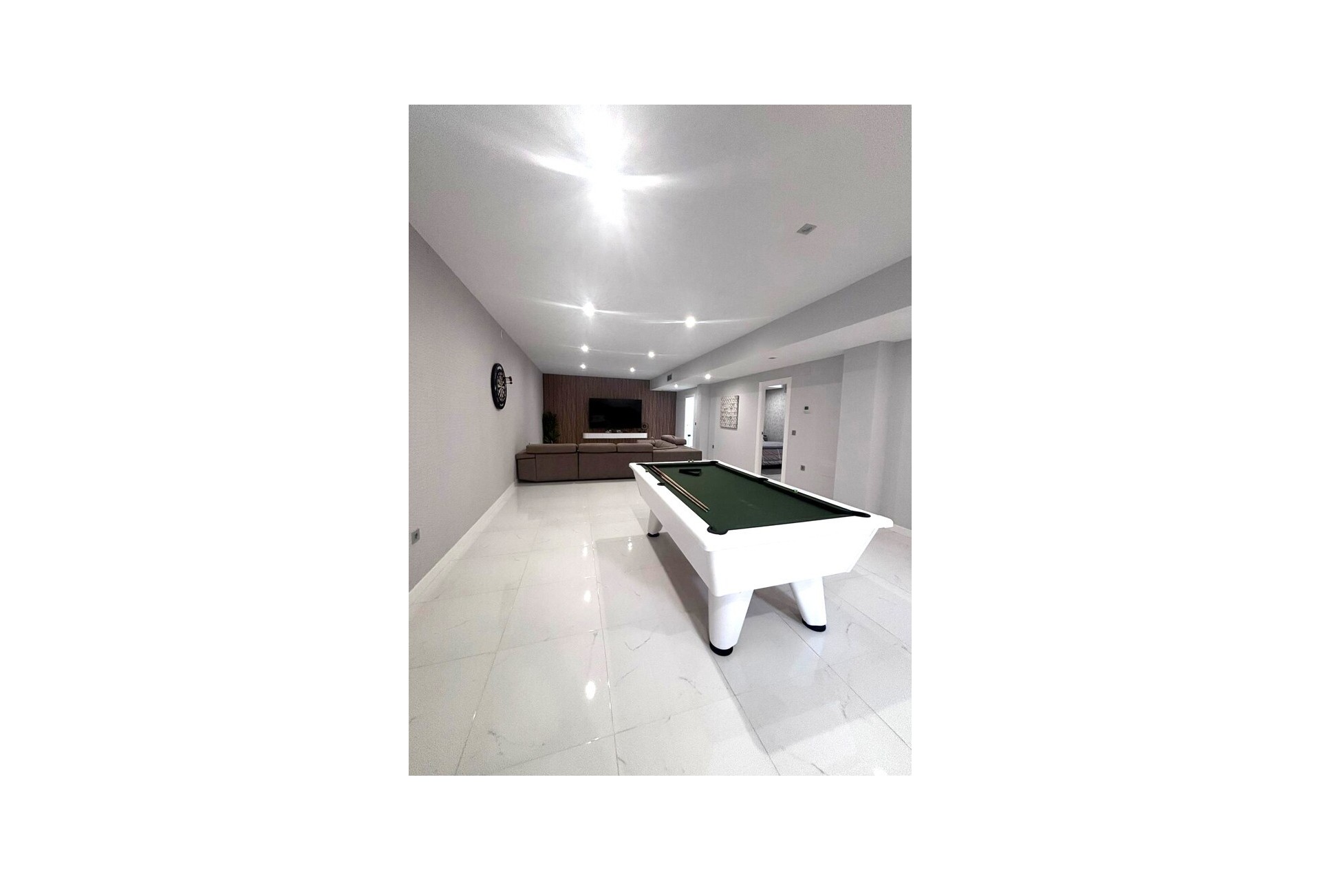 Brukt - Villa -
Villamartin - Costa Blanca