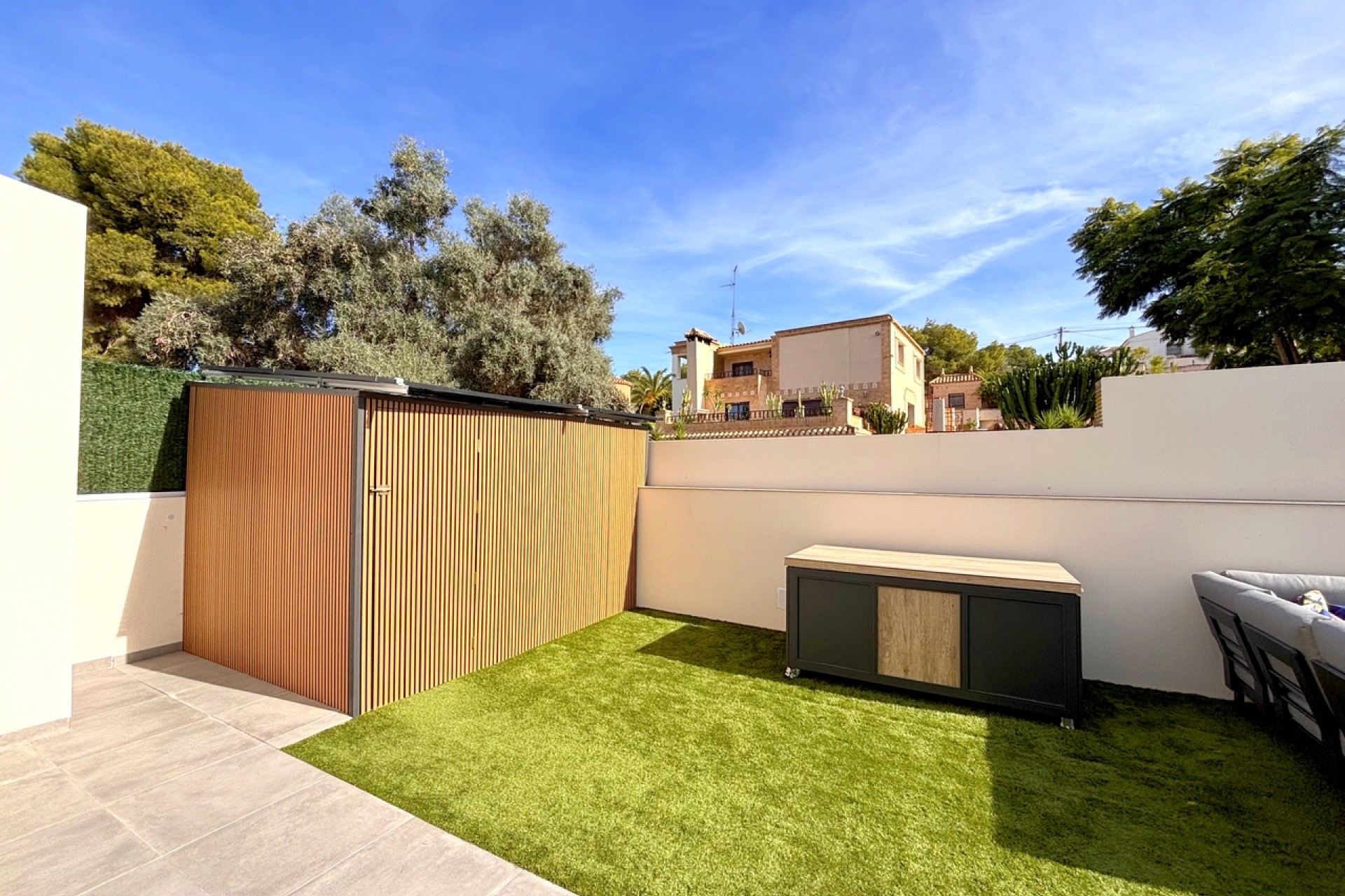 Brukt - Villa -
Villamartin - Costa Blanca