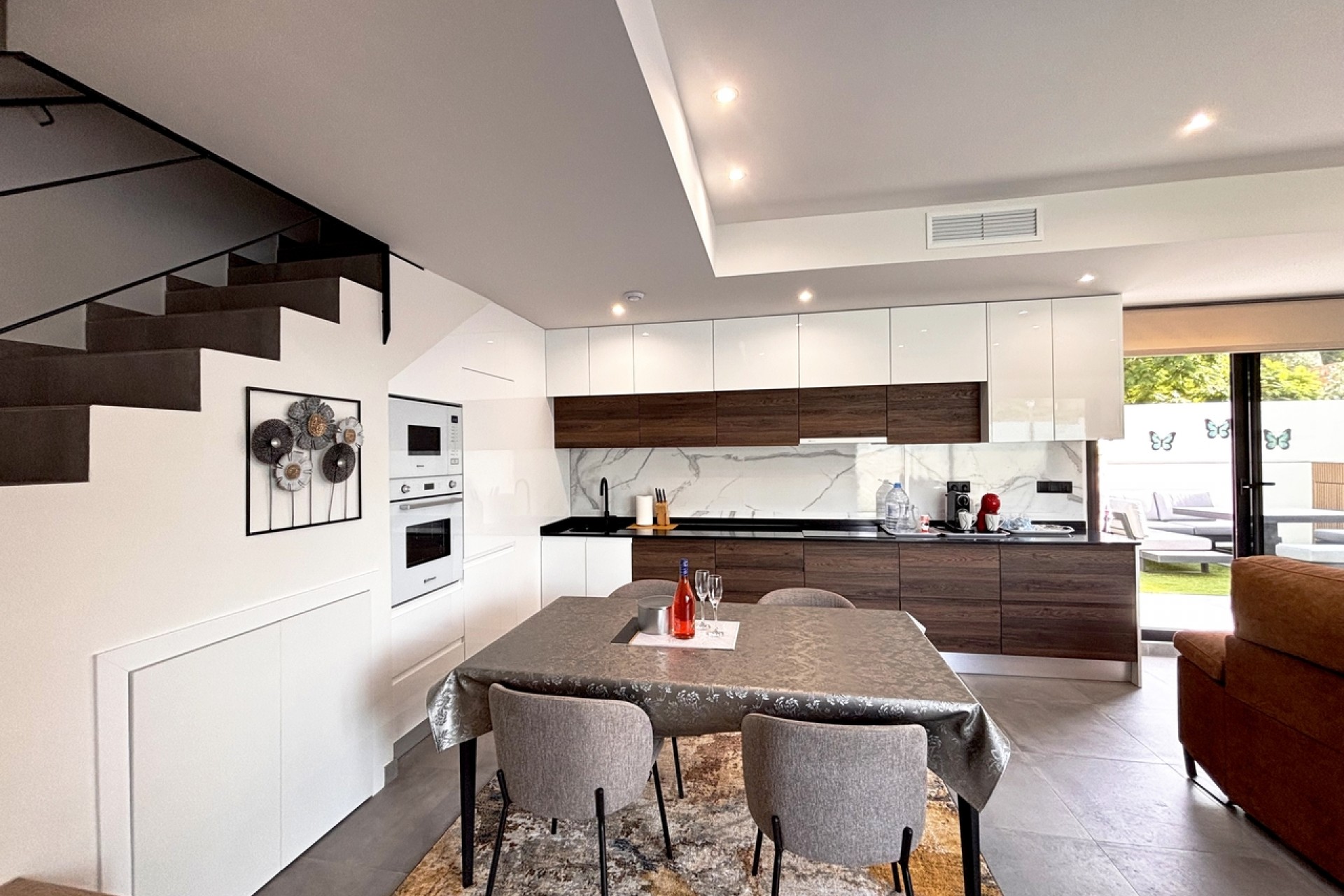 Brukt - Villa -
Villamartin - Costa Blanca