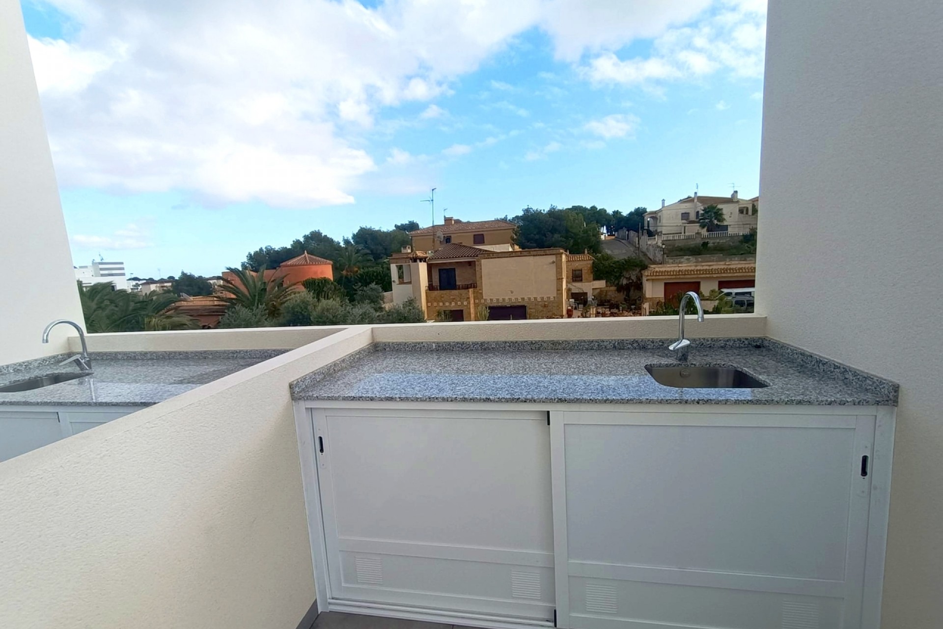 Brukt - Villa -
Villamartin - Costa Blanca
