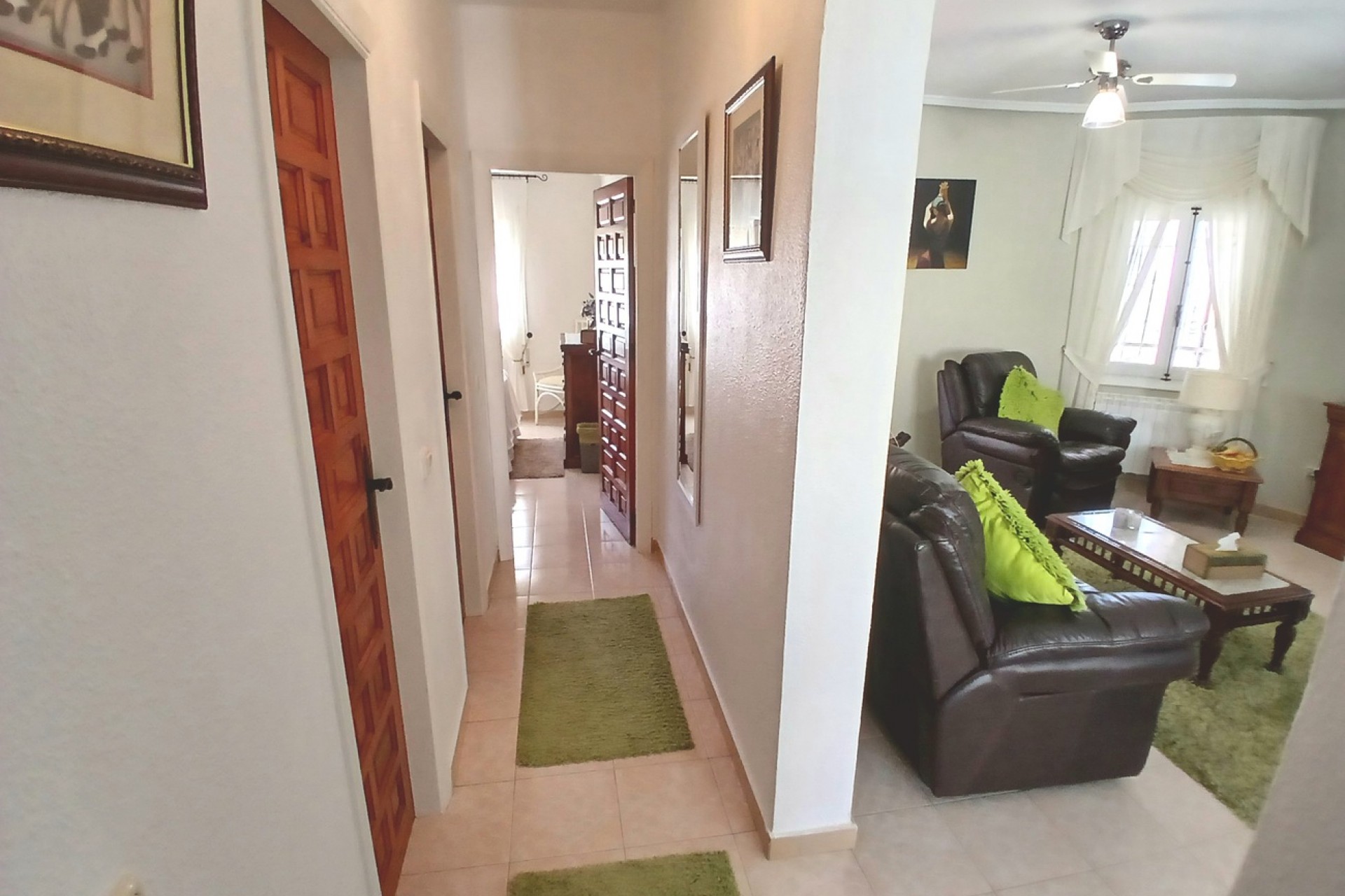 Brukt - Villa -
Villamartin - Costa Blanca