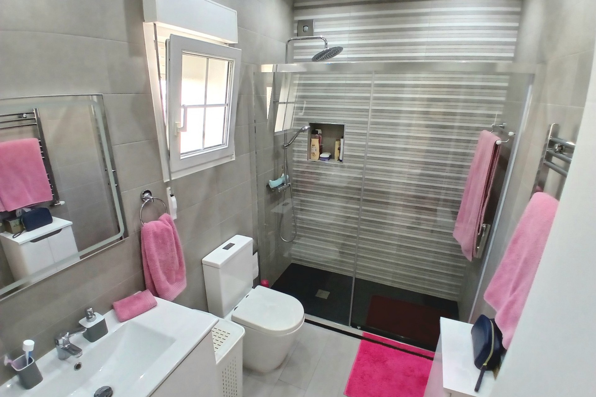 Brukt - Villa -
Villamartin - Costa Blanca