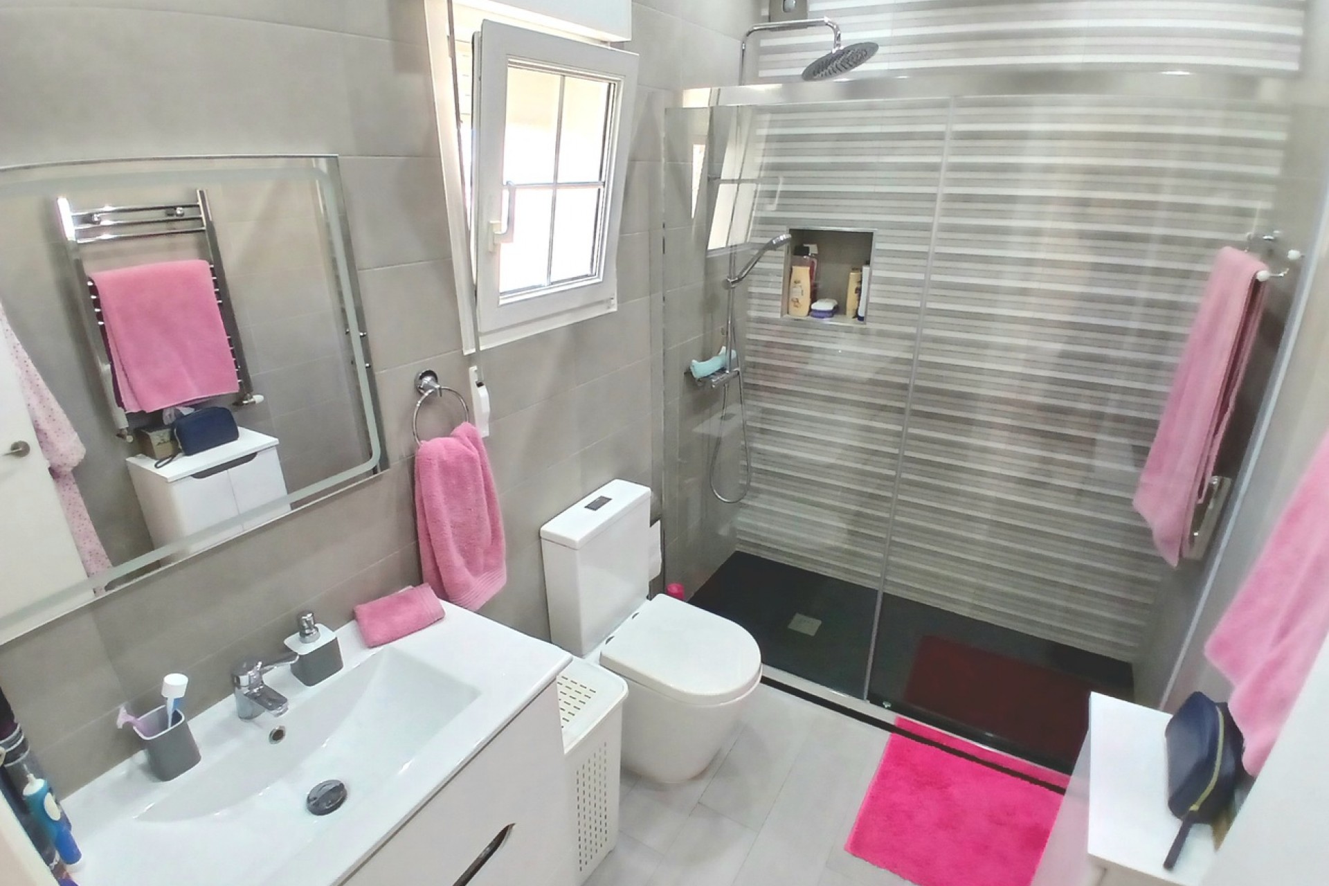 Brukt - Villa -
Villamartin - Costa Blanca