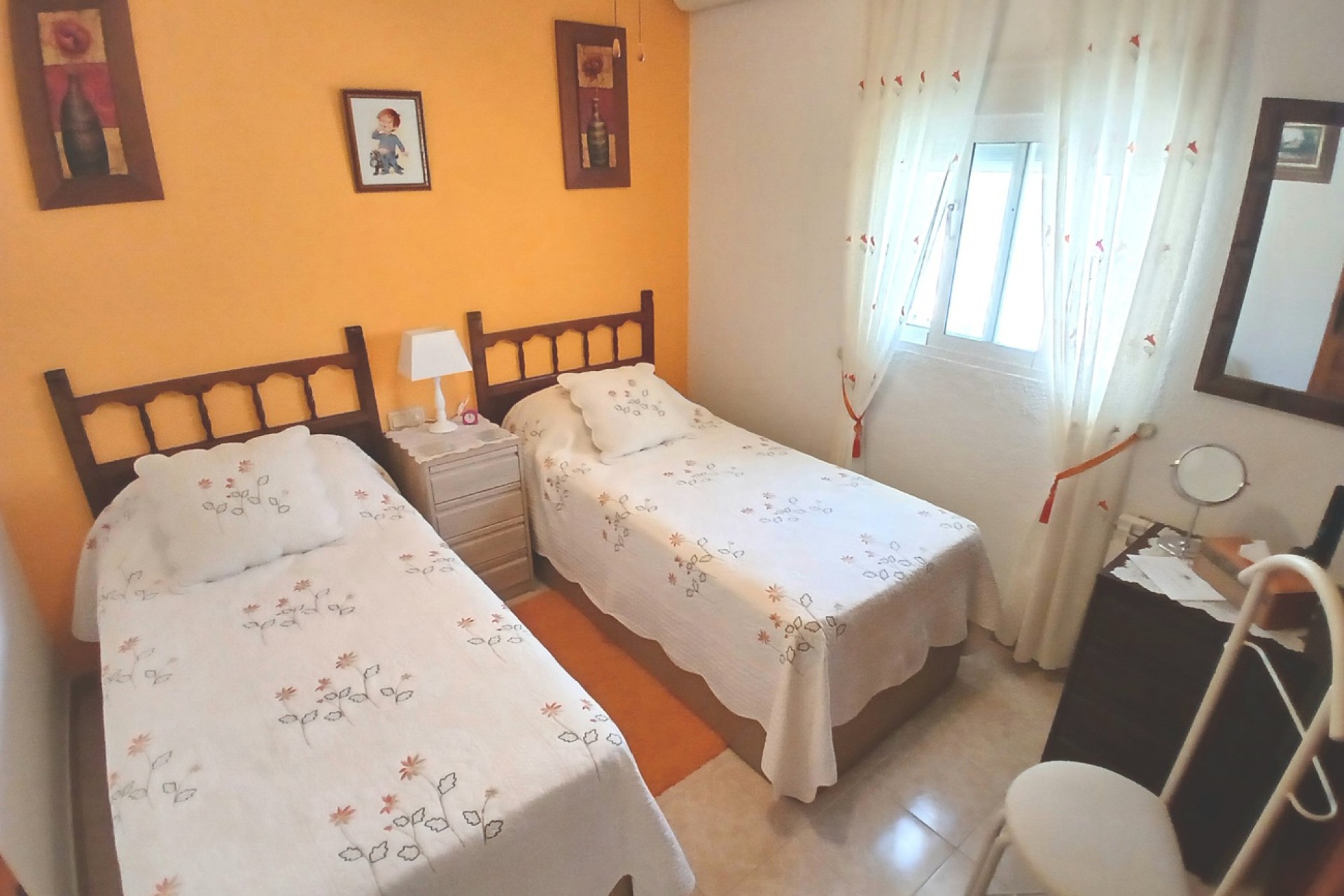 Brukt - Villa -
Villamartin - Costa Blanca