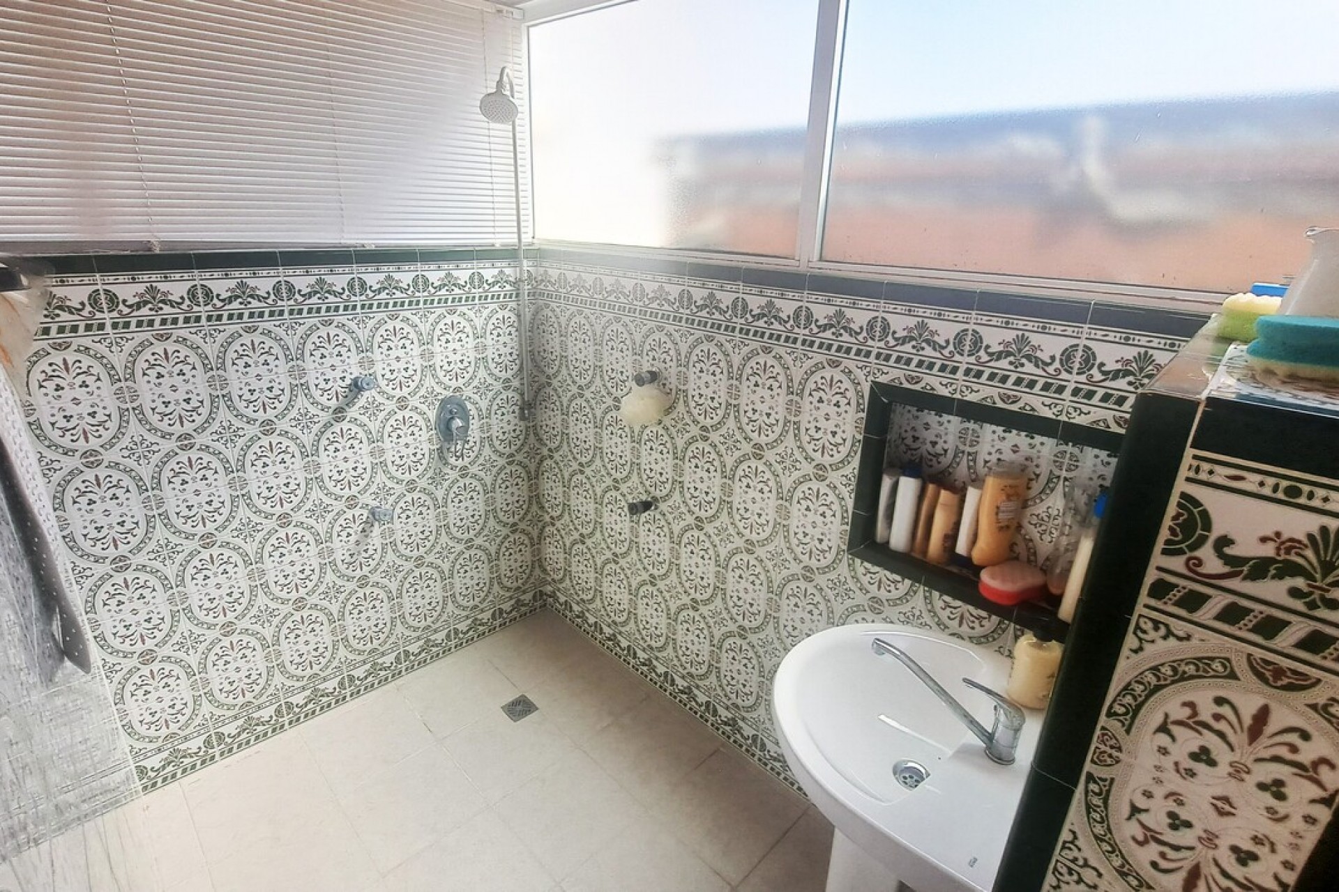 Brukt - Villa -
Villamartin - Costa Blanca