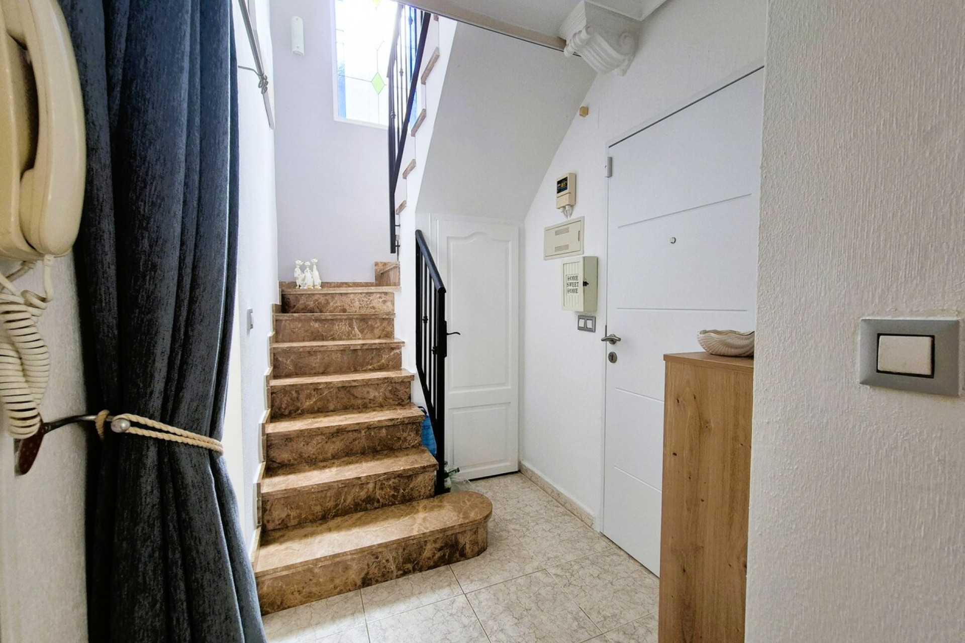 Brukt - Villa -
Villamartin - Costa Blanca