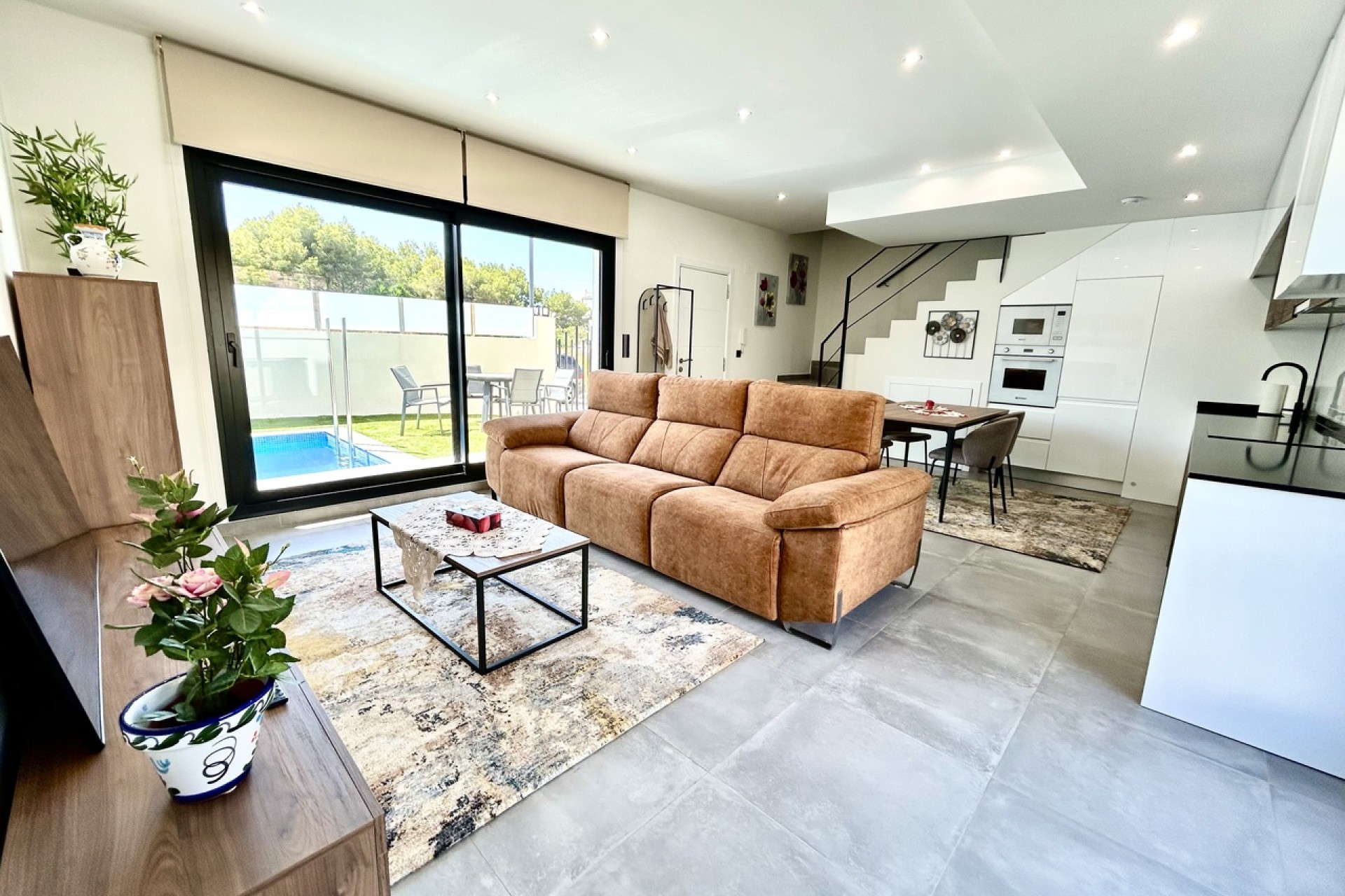 Brukt - Villa -
Villamartin - Costa Blanca