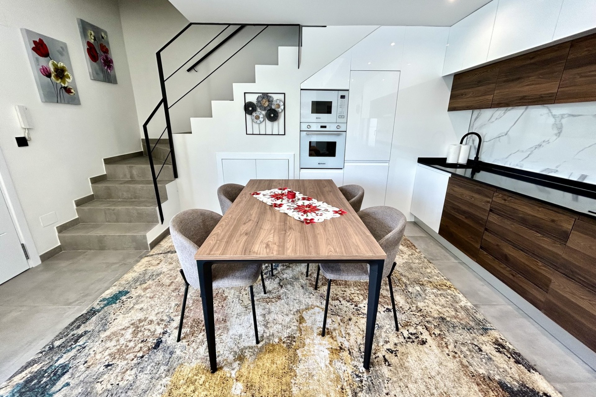 Brukt - Villa -
Villamartin - Costa Blanca