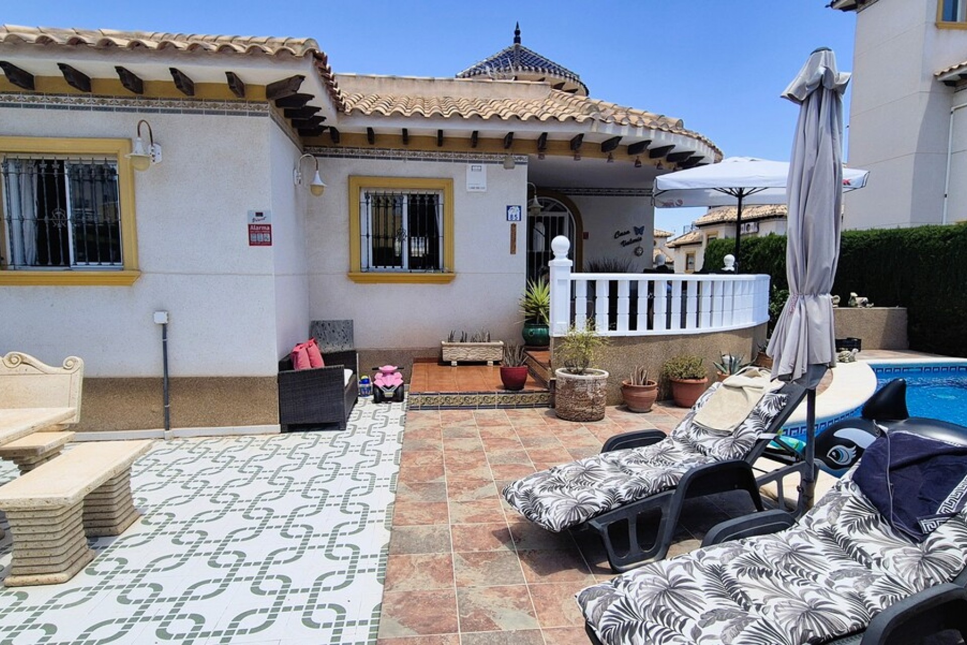 Brukt - Villa -
Villamartin - Costa Blanca
