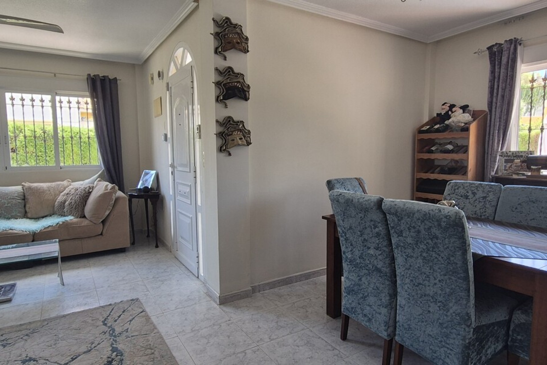 Brukt - Villa -
Villamartin - Costa Blanca