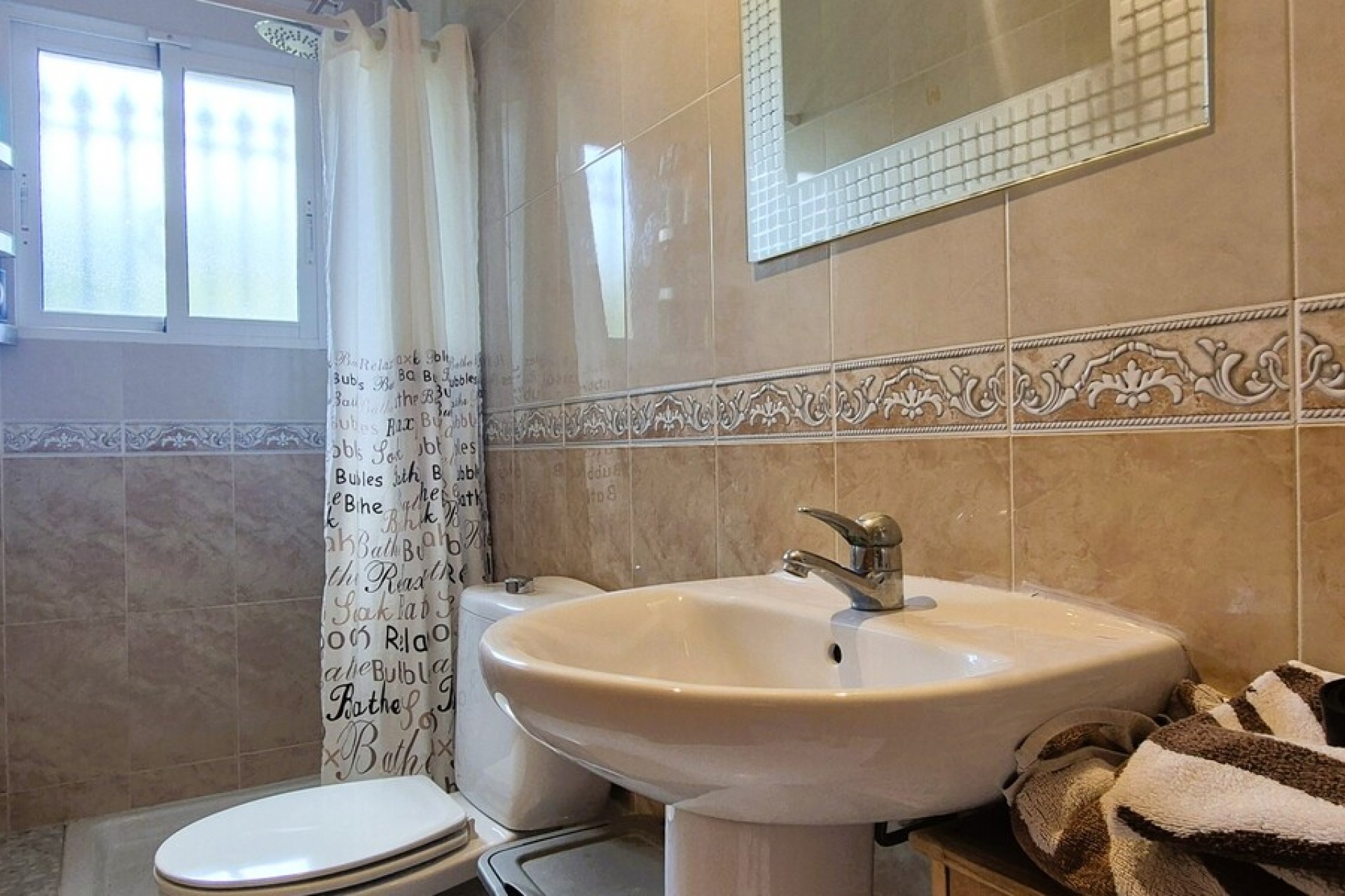 Brukt - Villa -
Villamartin - Costa Blanca