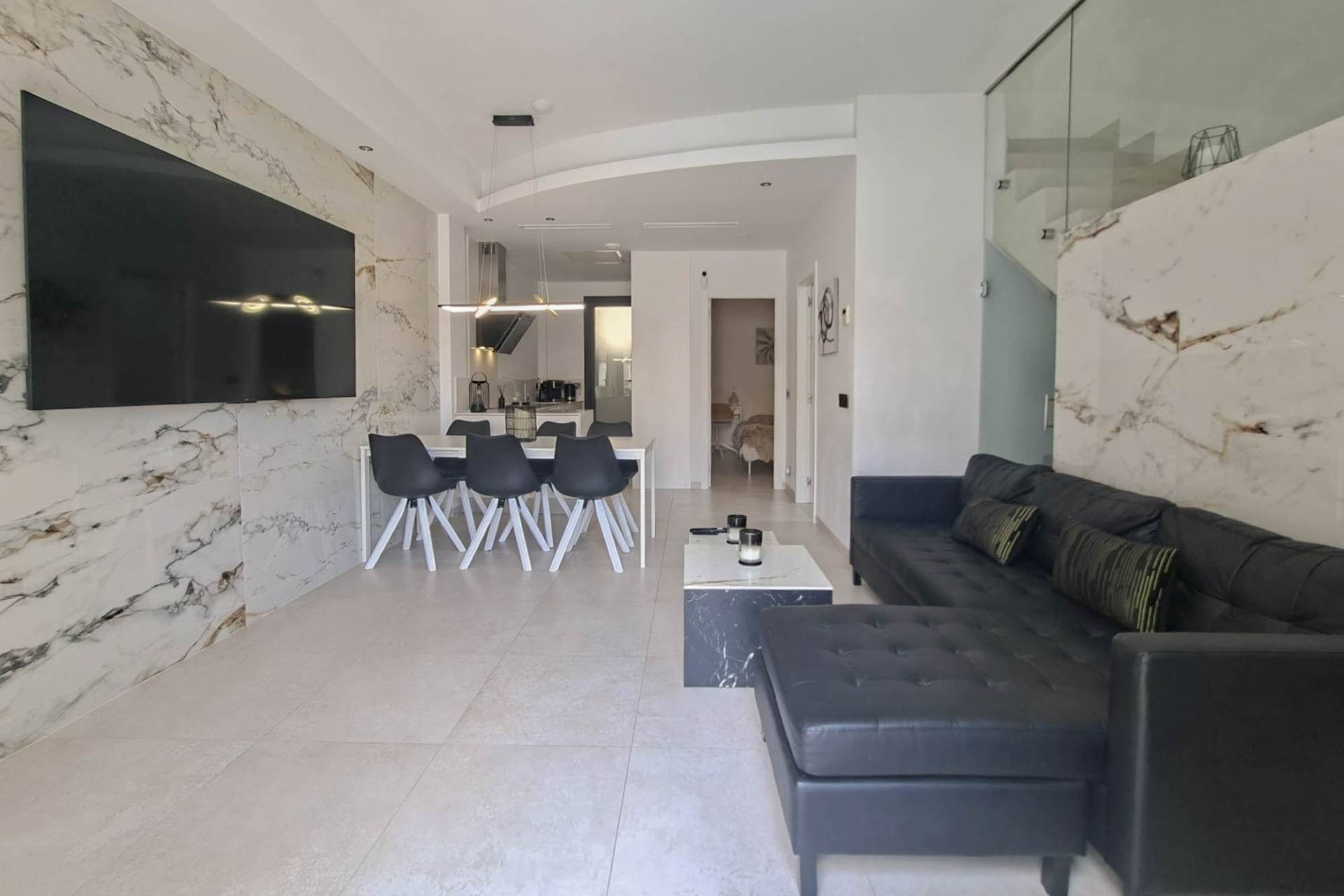 Brukt - Villa -
Villamartin - Costa Blanca
