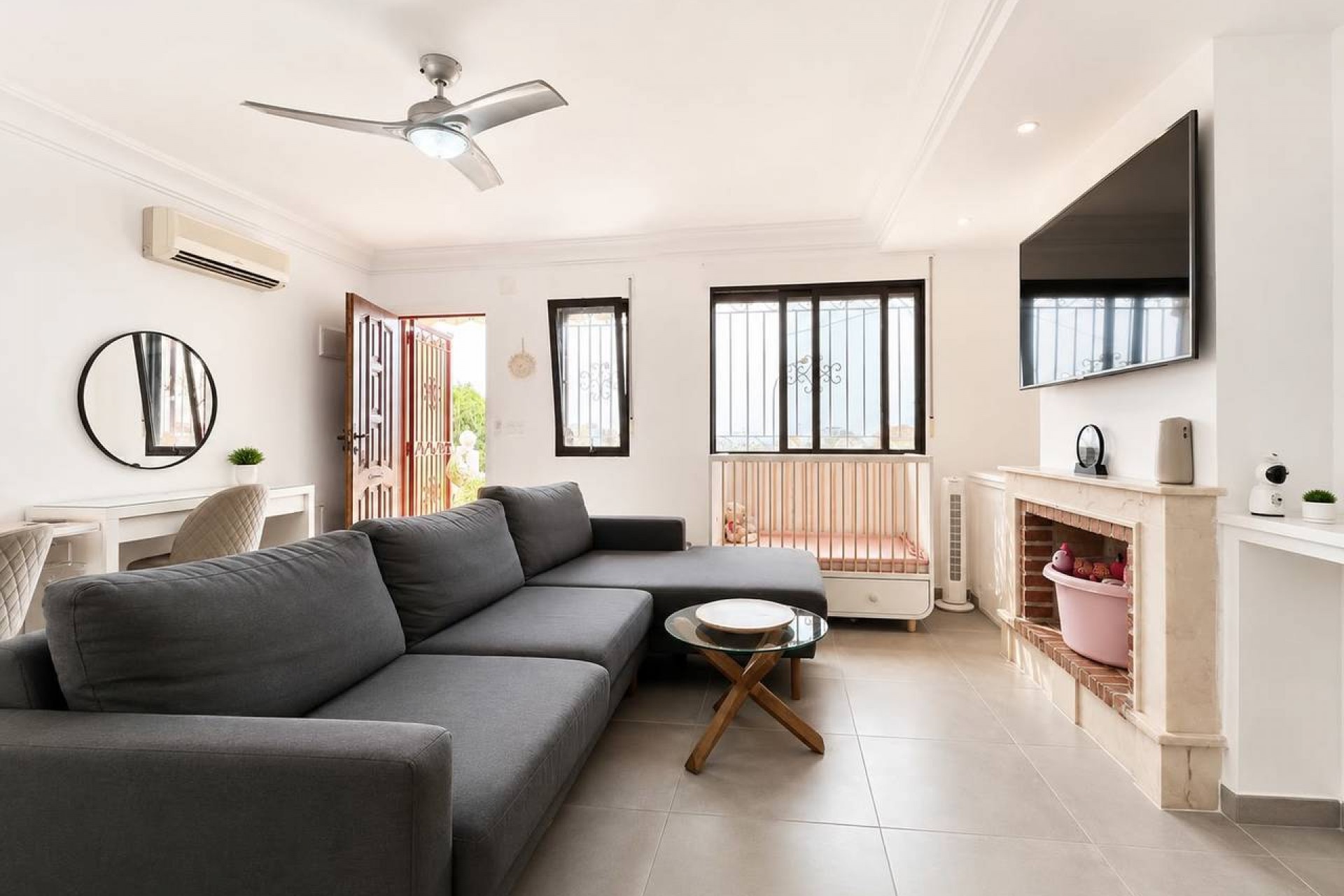 Brukt - Villa -
Villamartin - Costa Blanca