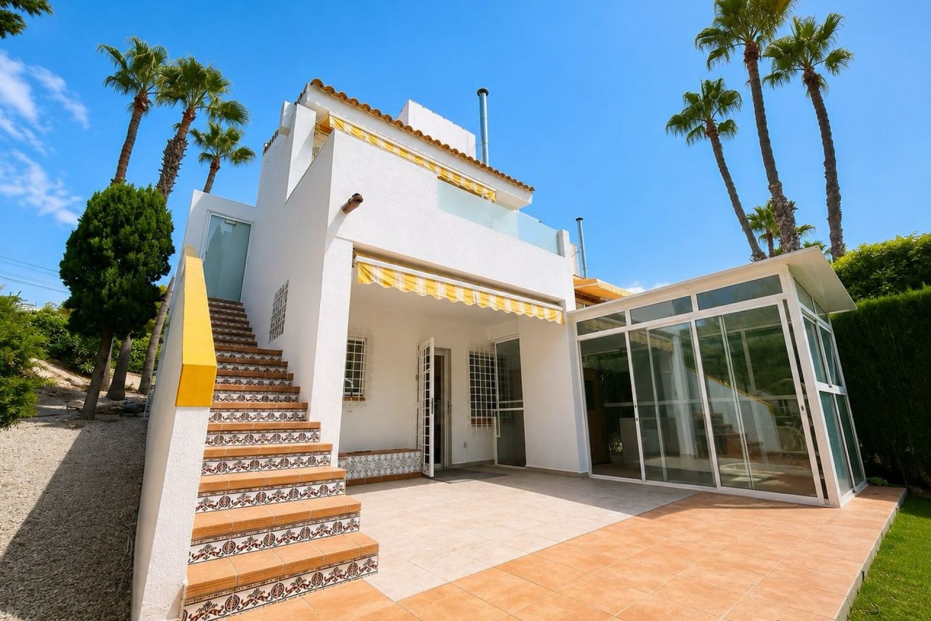 Brukt - Villa -
Villamartin - Costa Blanca