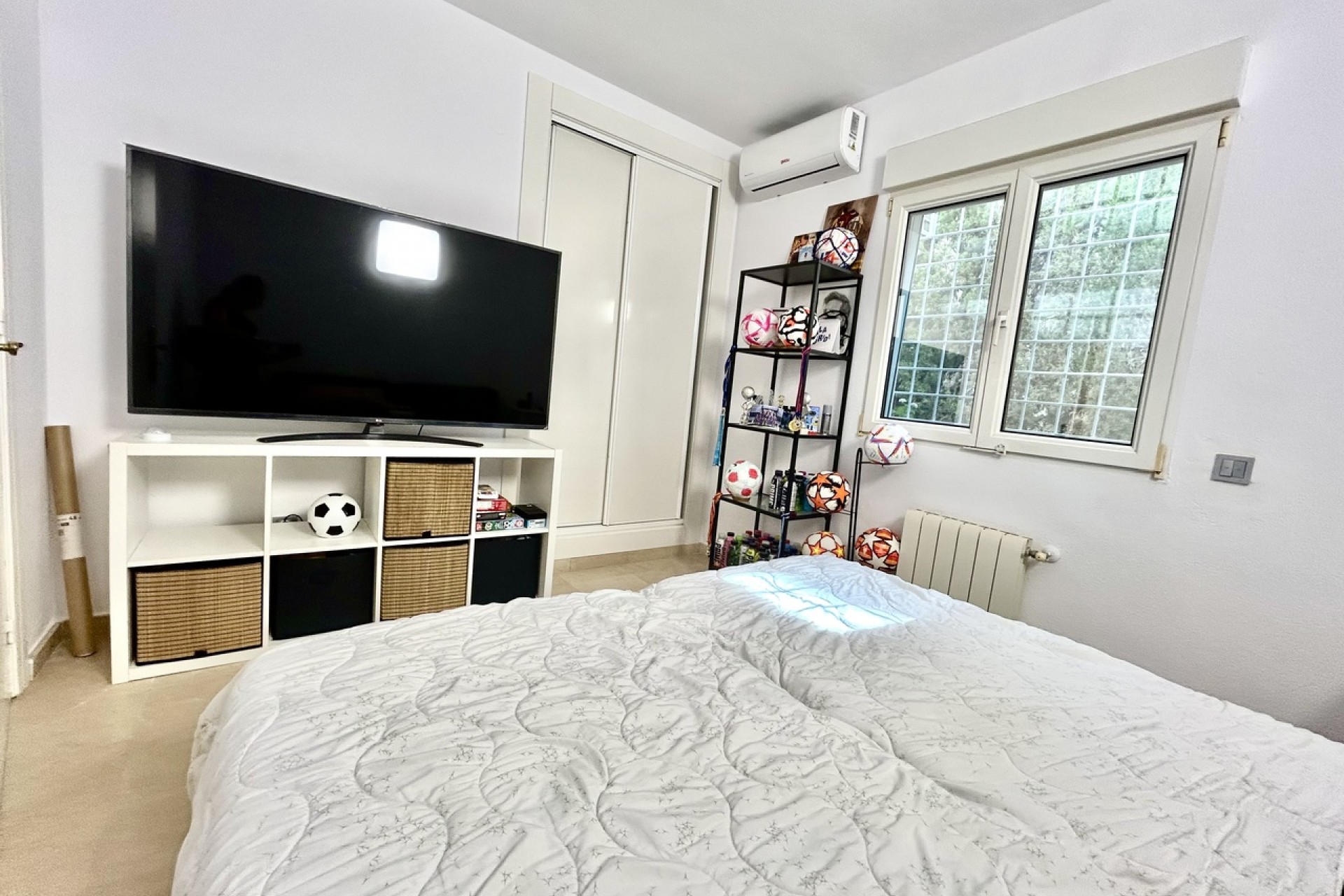Brukt - Villa -
Villamartin - Costa Blanca