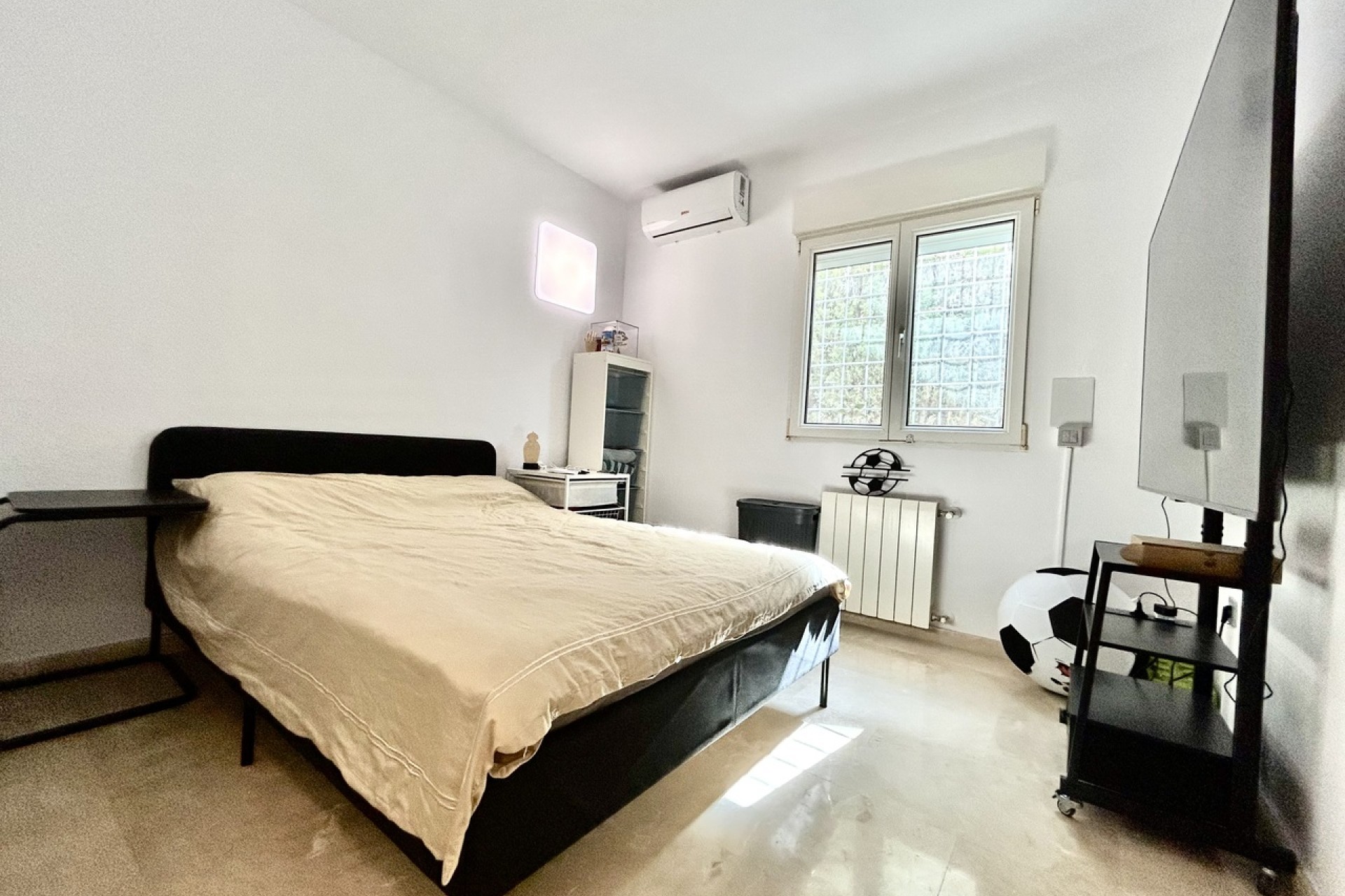 Brukt - Villa -
Villamartin - Costa Blanca