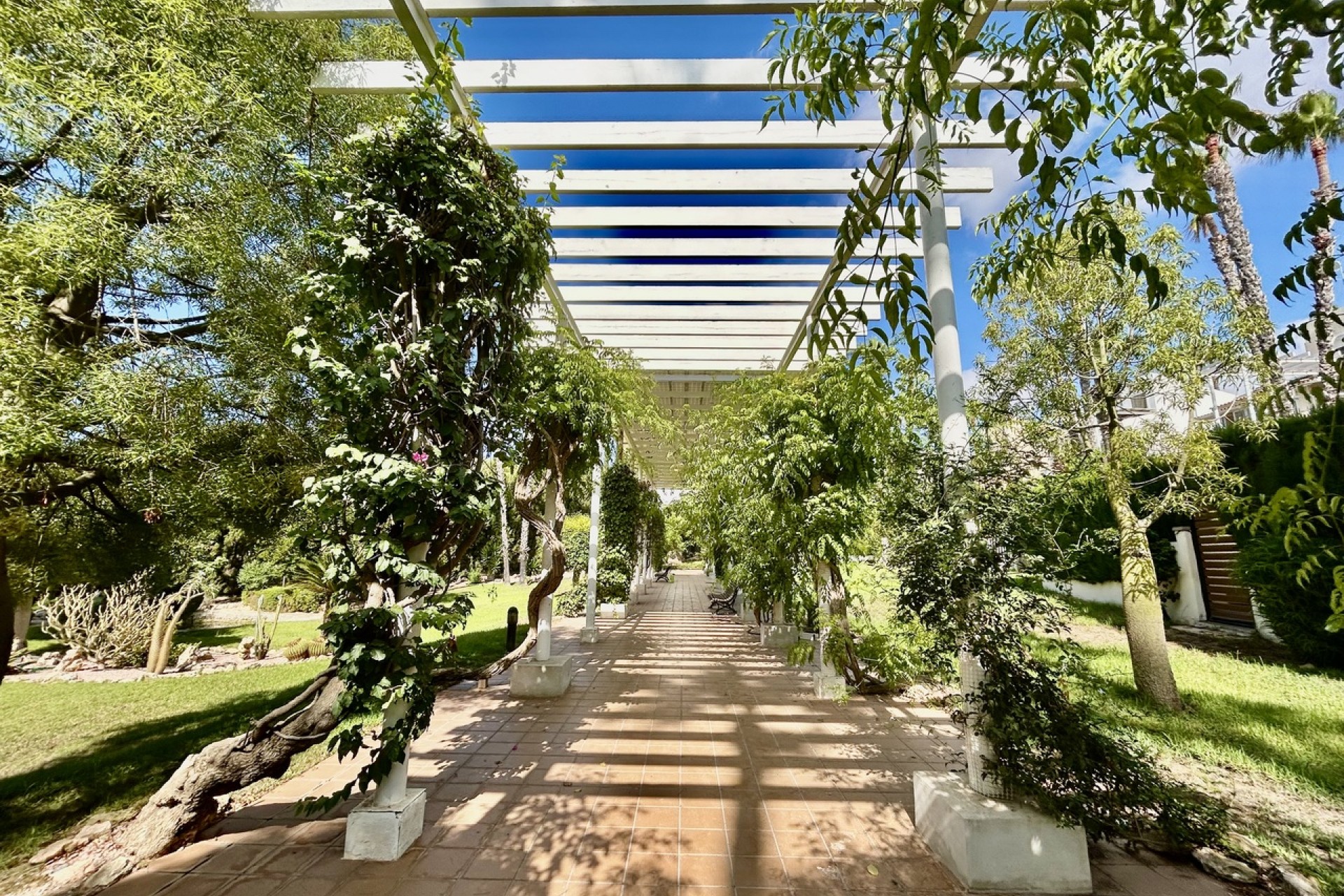 Brukt - Villa -
Villamartin - Costa Blanca
