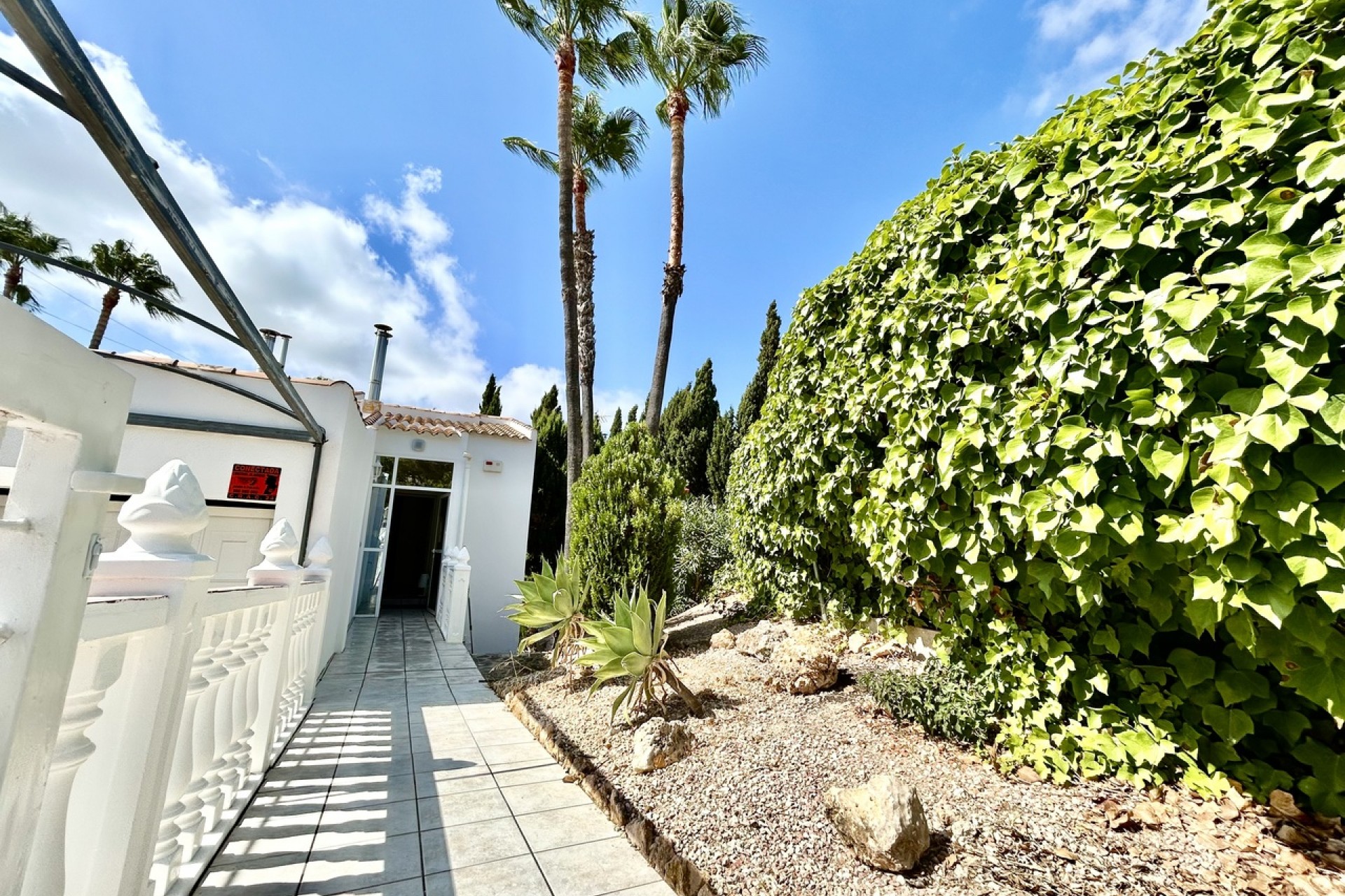 Brukt - Villa -
Villamartin - Costa Blanca