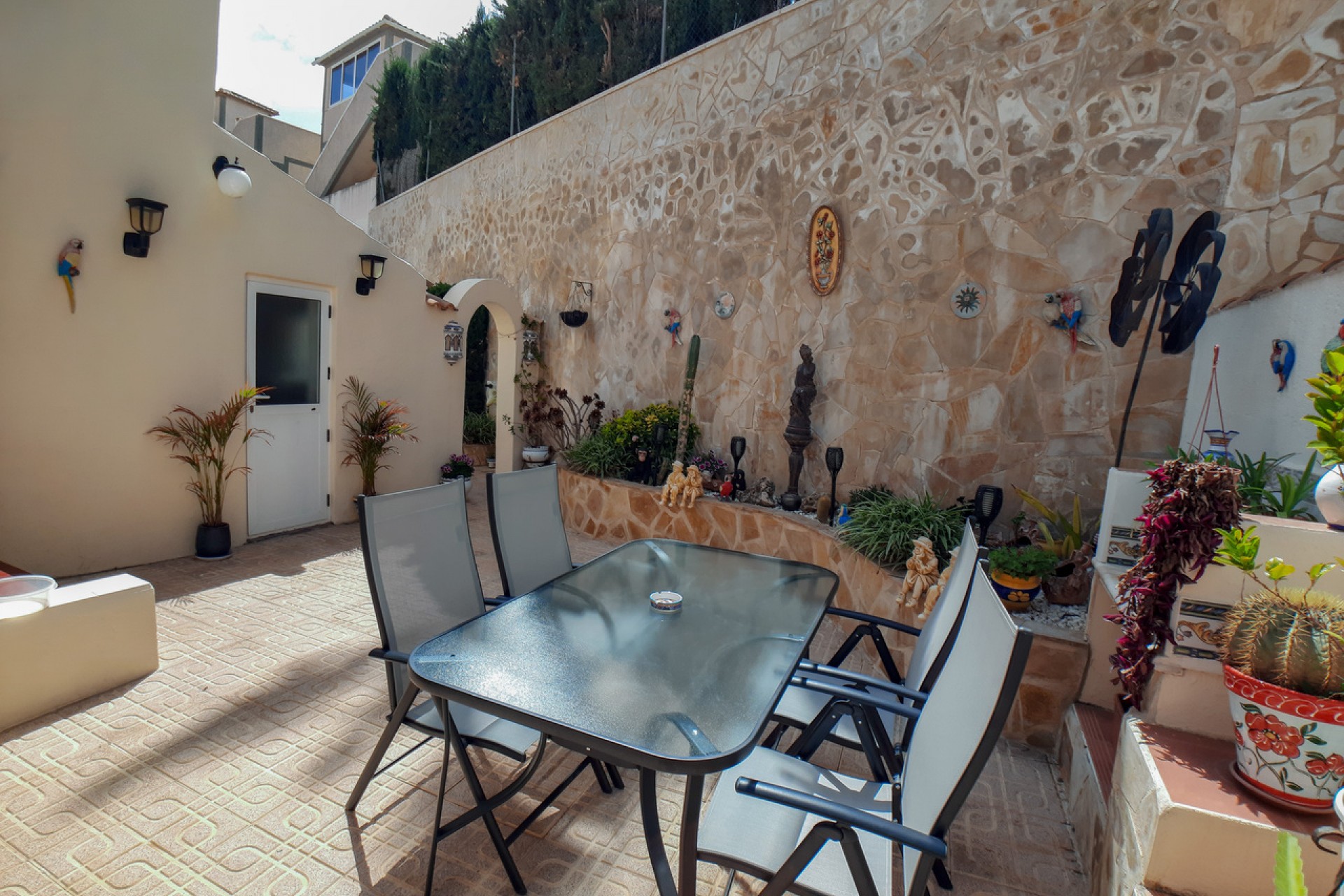 Brukt - Villa -
Villamartin - Costa Blanca