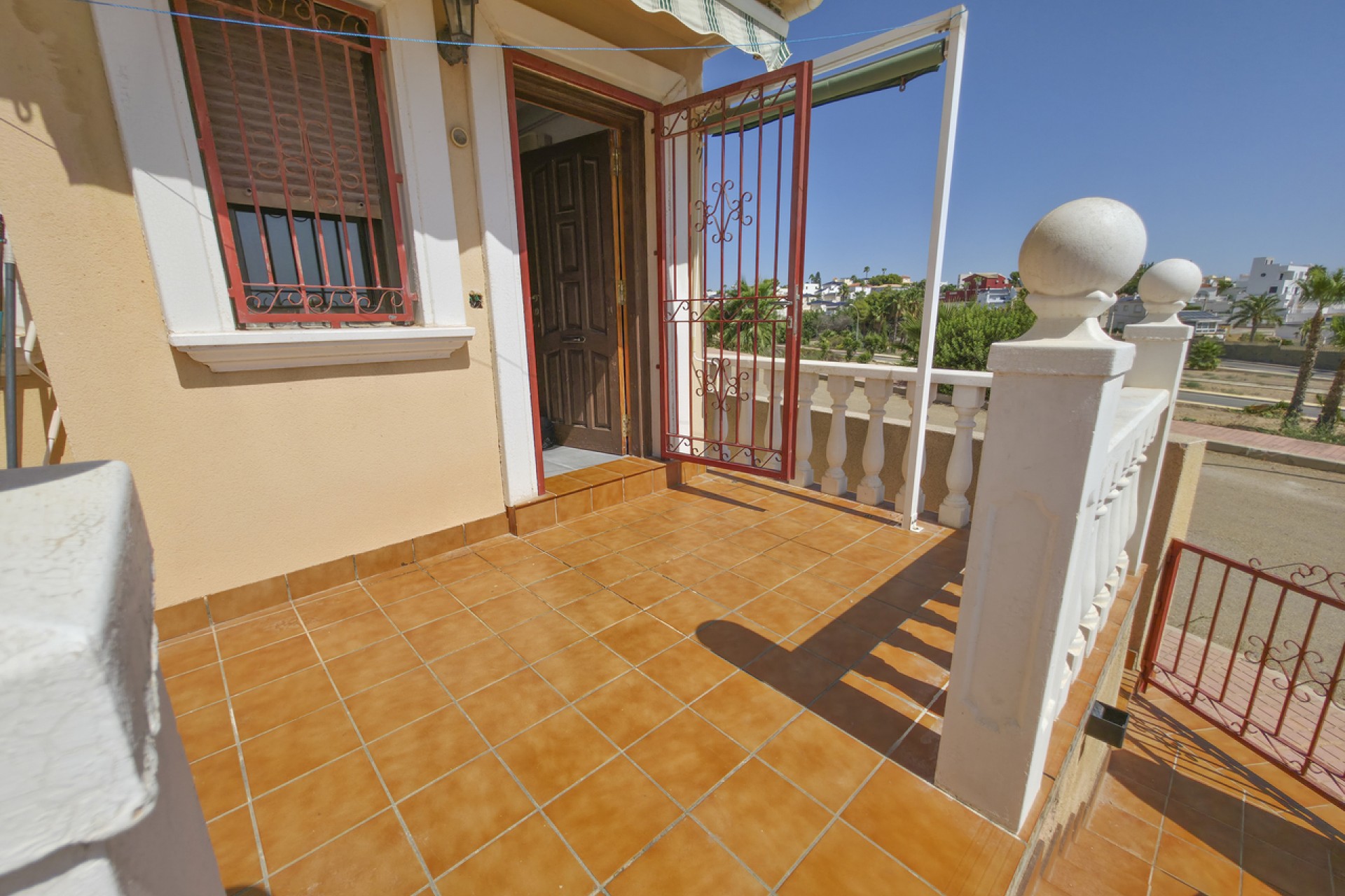 Brukt - Villa -
Villamartin - Costa Blanca