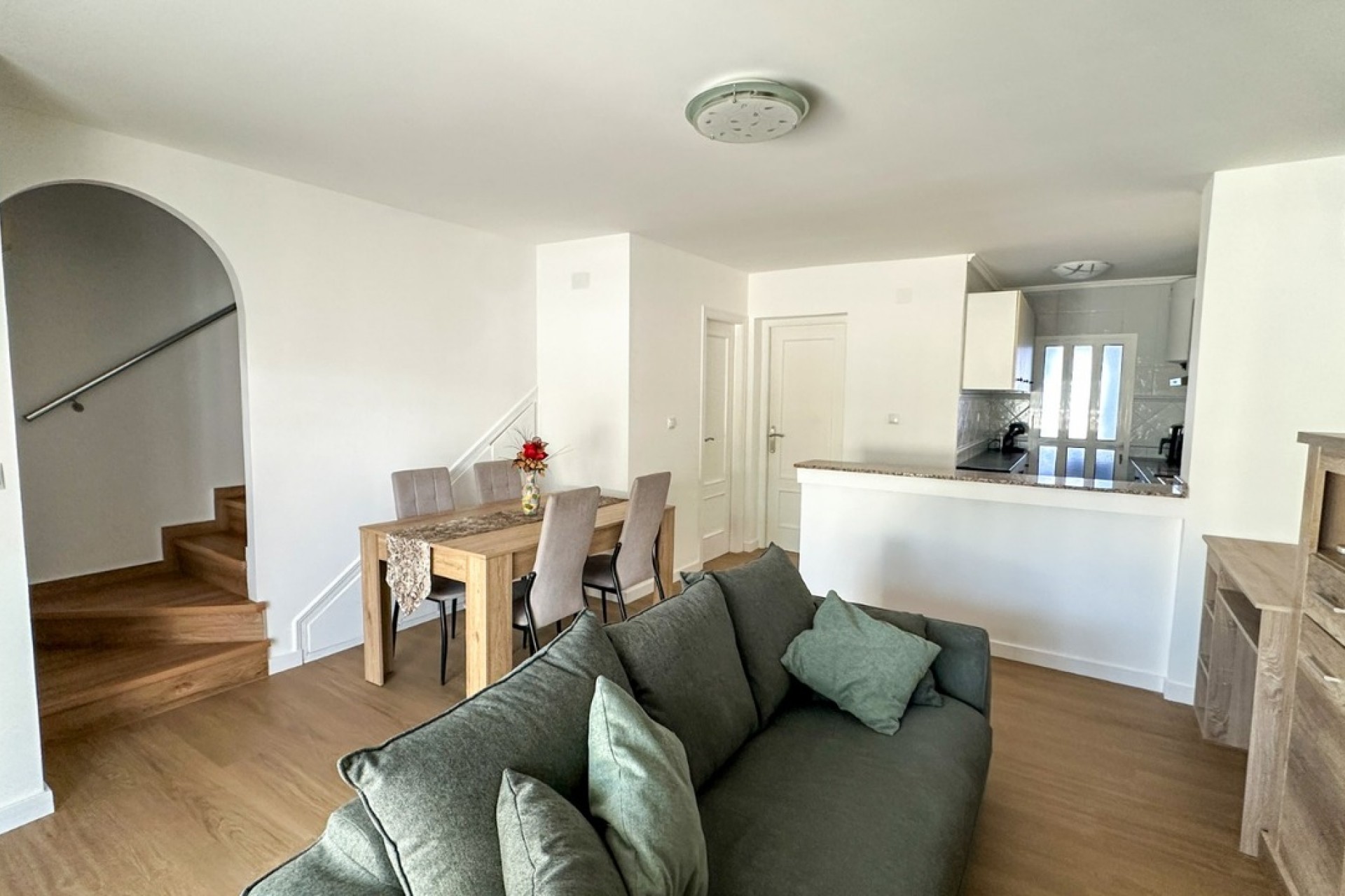 Brukt - Villa -
Villamartin - Costa Blanca