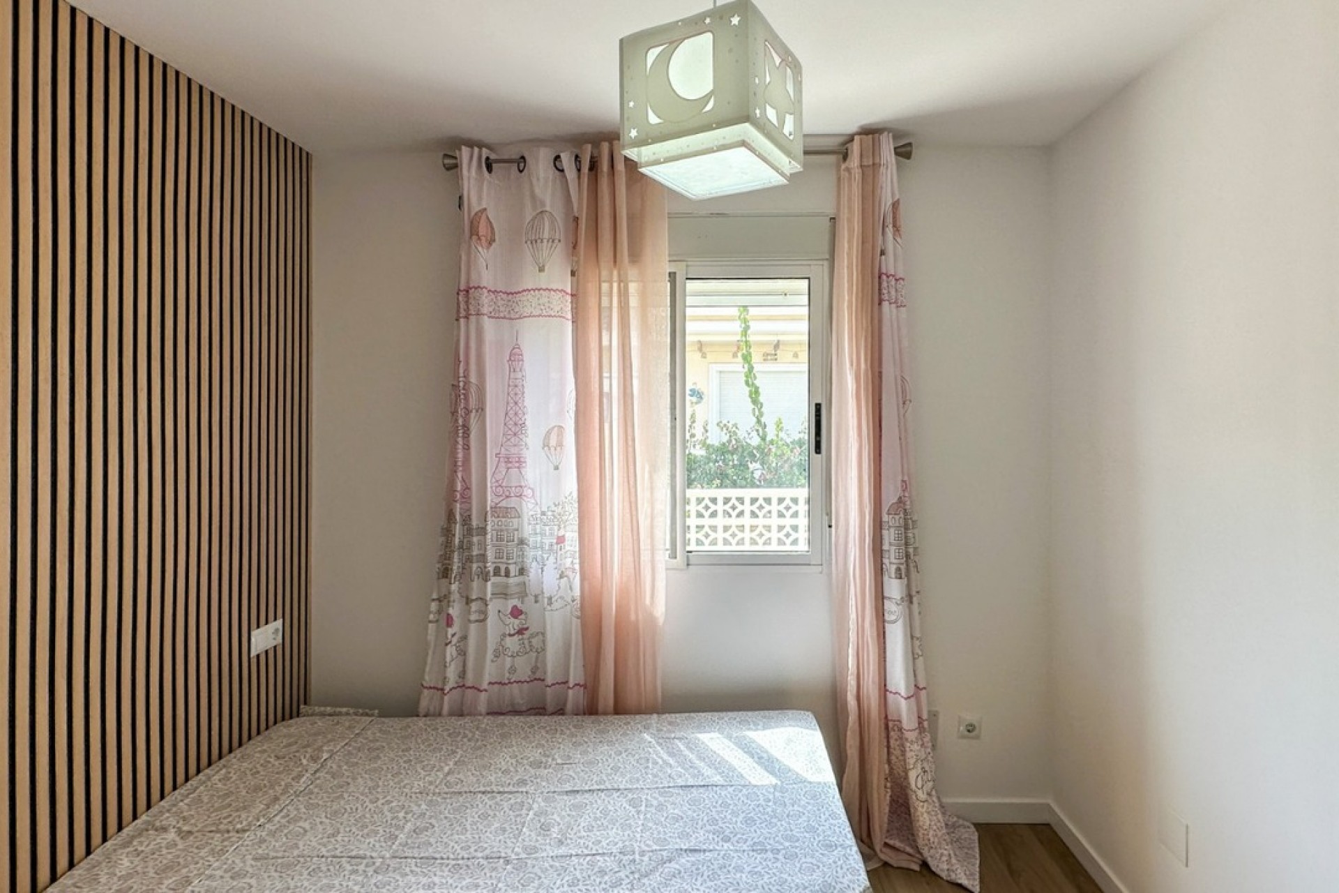 Brukt - Villa -
Villamartin - Costa Blanca
