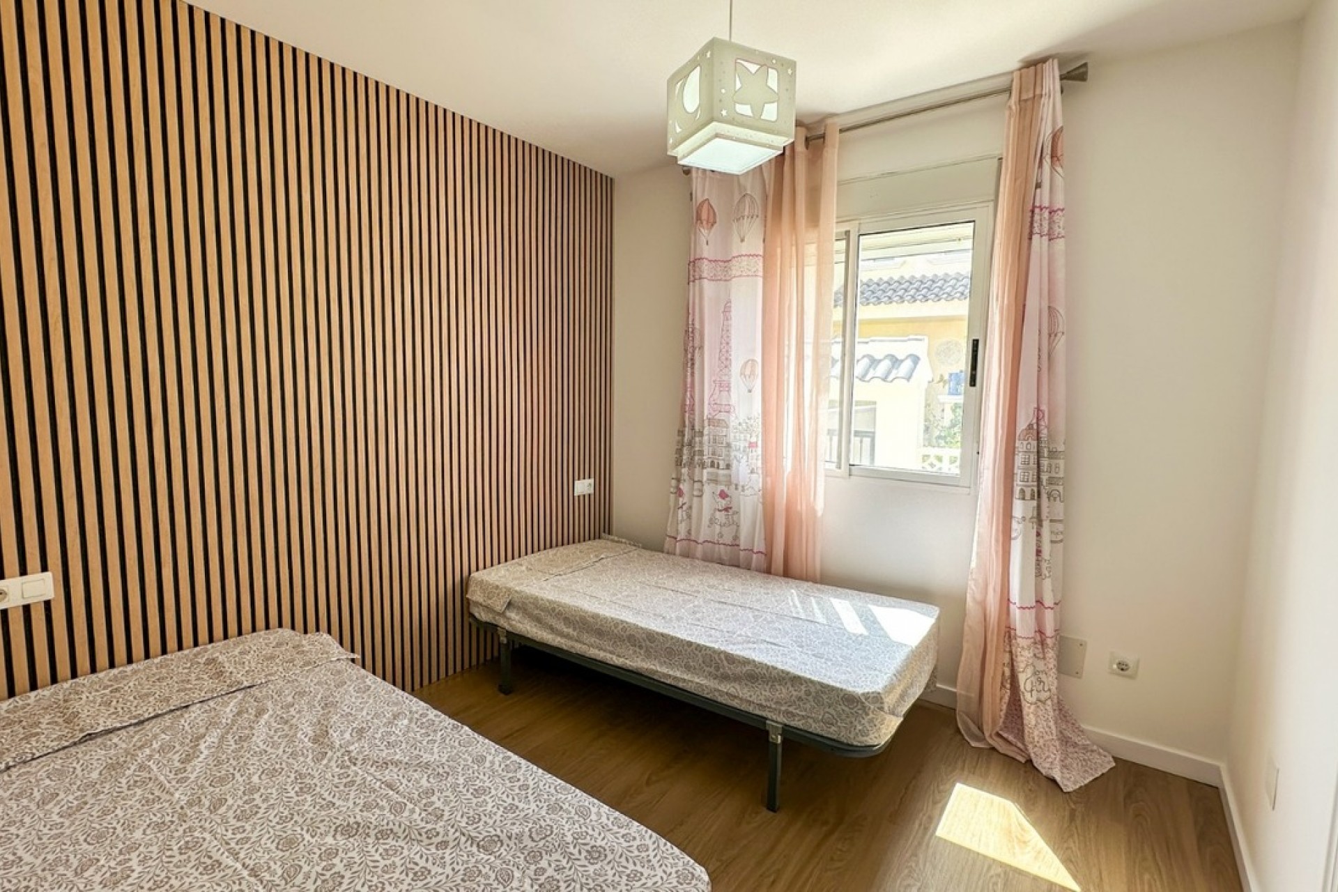 Brukt - Villa -
Villamartin - Costa Blanca