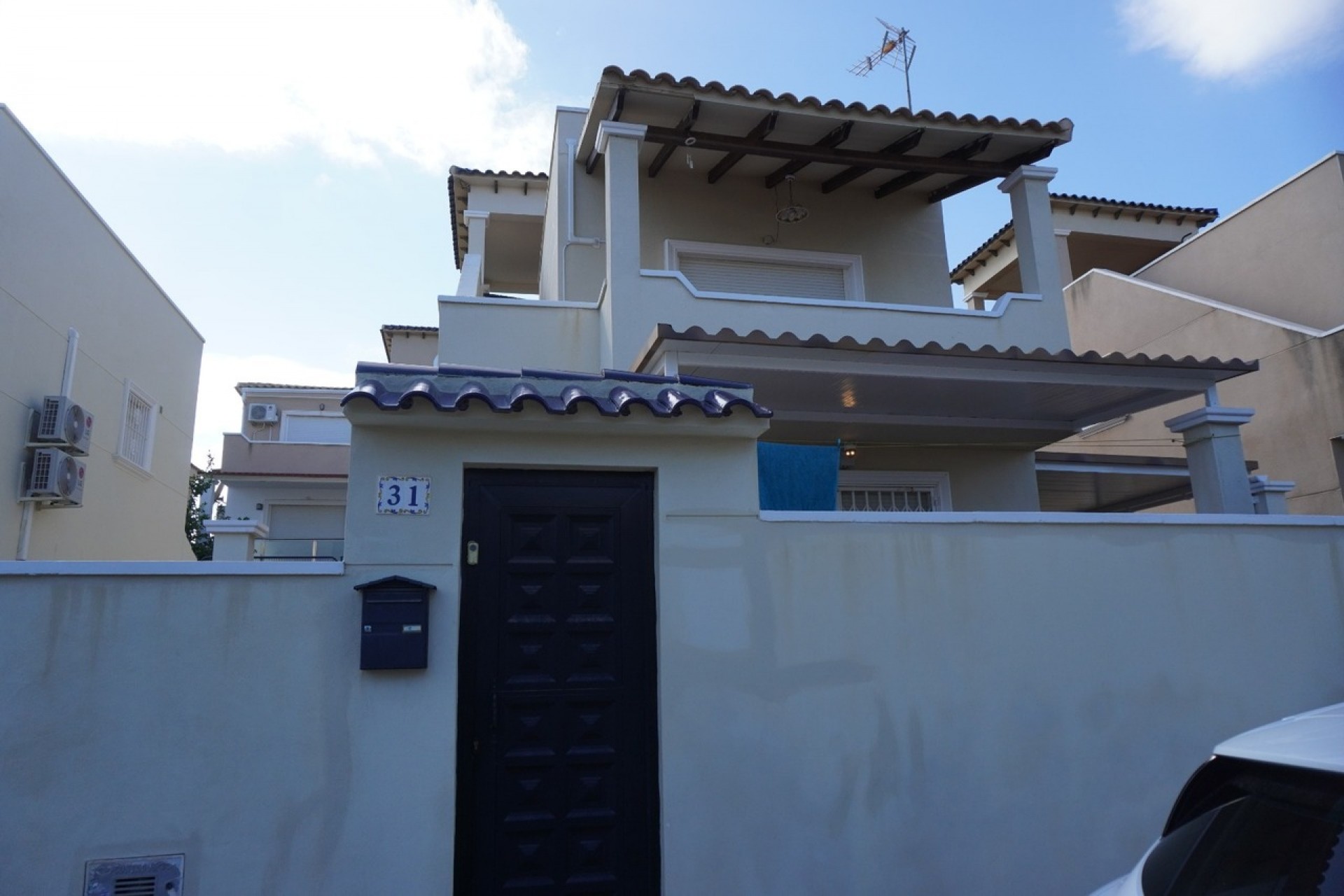 Brukt - Villa -
Villamartin - Costa Blanca