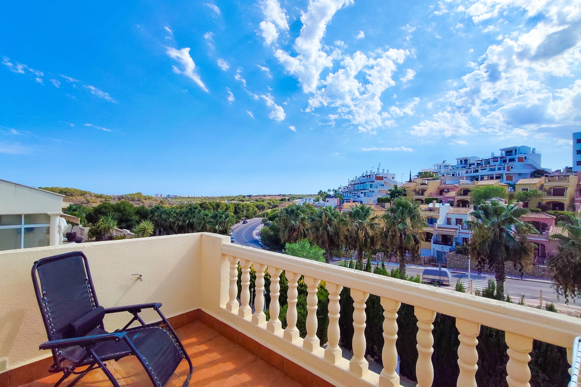 Brukt - Villa -
Villamartin - Costa Blanca