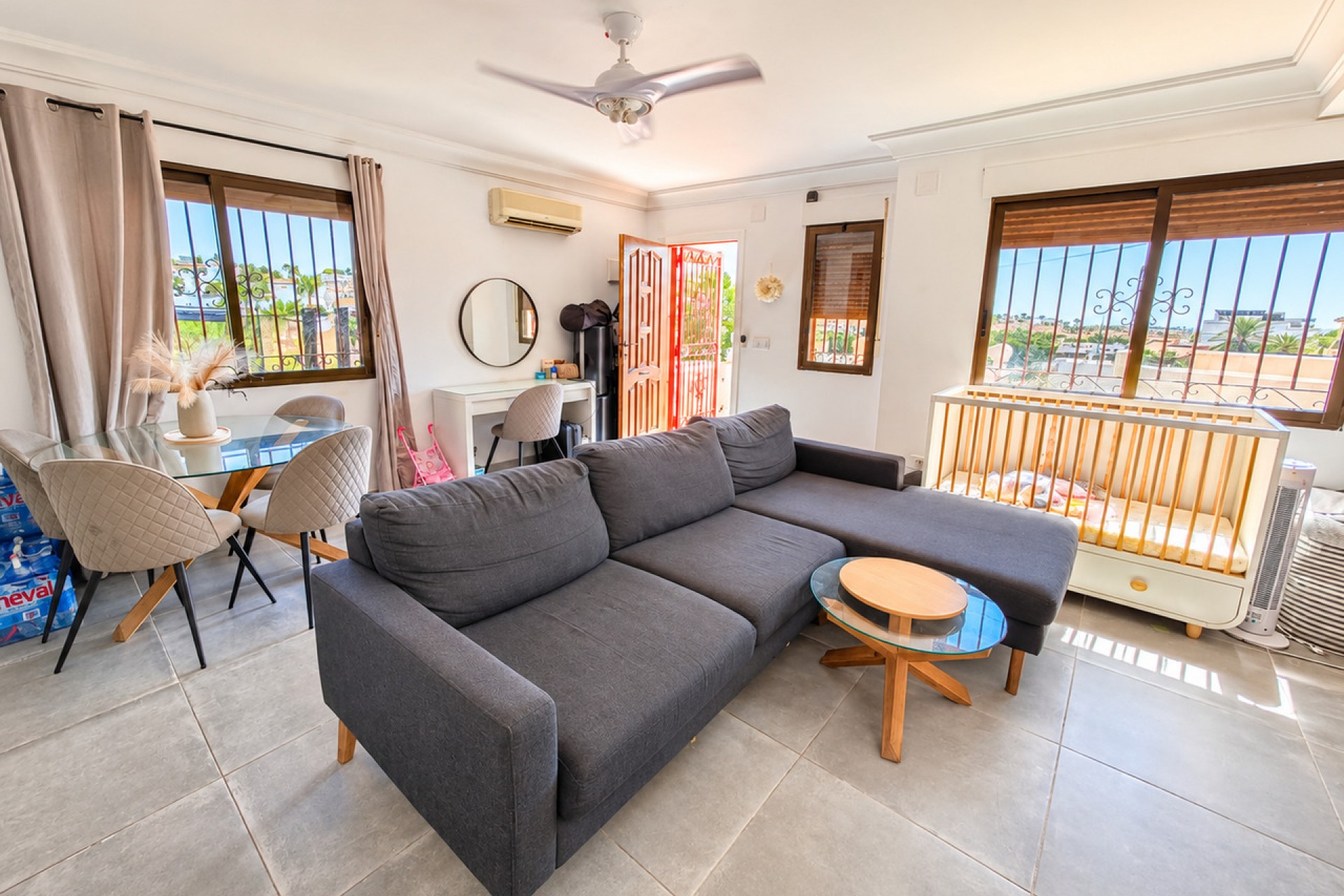 Brukt - Villa -
Villamartin - Costa Blanca