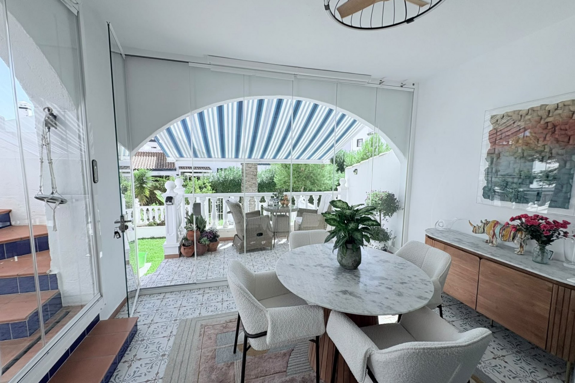 Brukt - Villa -
Villamartin - Costa Blanca